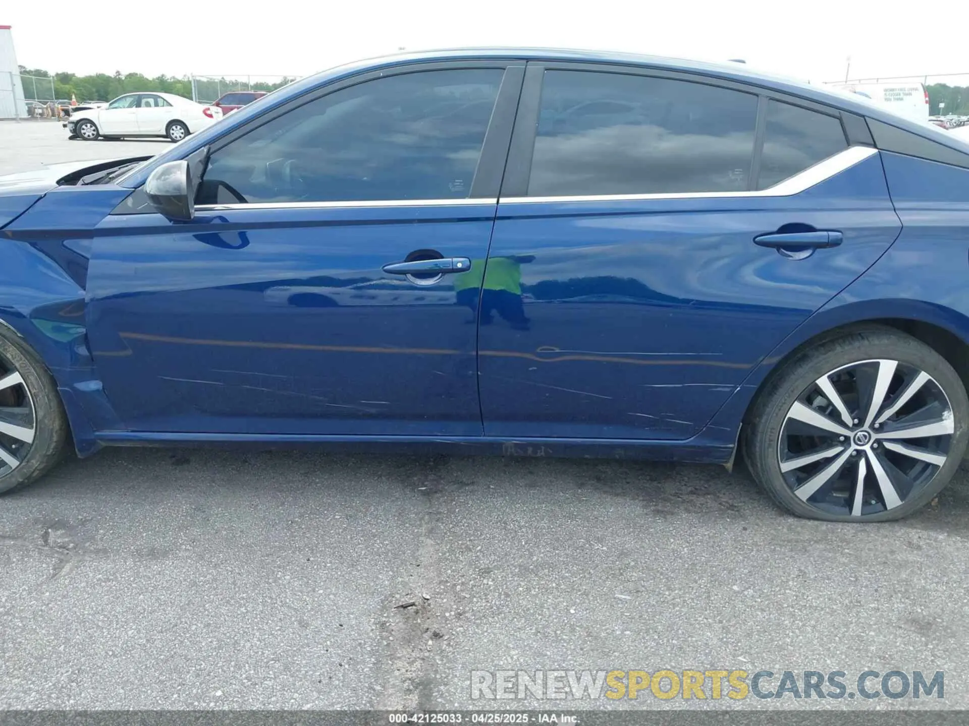 19 Photograph of a damaged car 1N4BL4CV3NN311503 NISSAN ALTIMA 2022