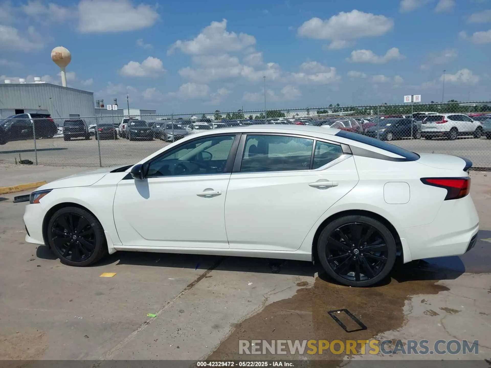 14 Photograph of a damaged car 1N4BL4CV3NN378814 NISSAN ALTIMA 2022
