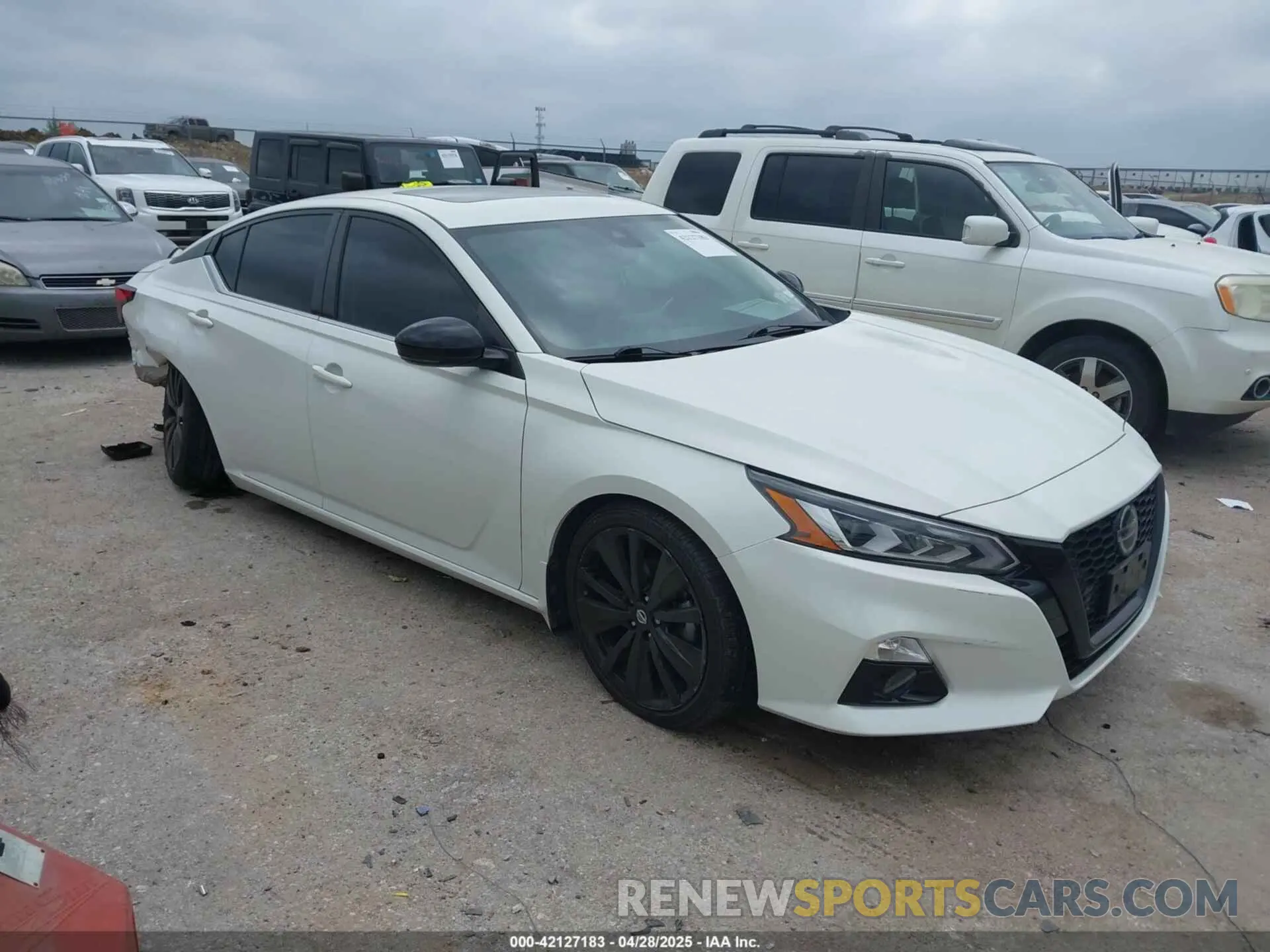 1 Фотография поврежденного автомобиля 1N4BL4CV3NN424416 NISSAN ALTIMA 2022