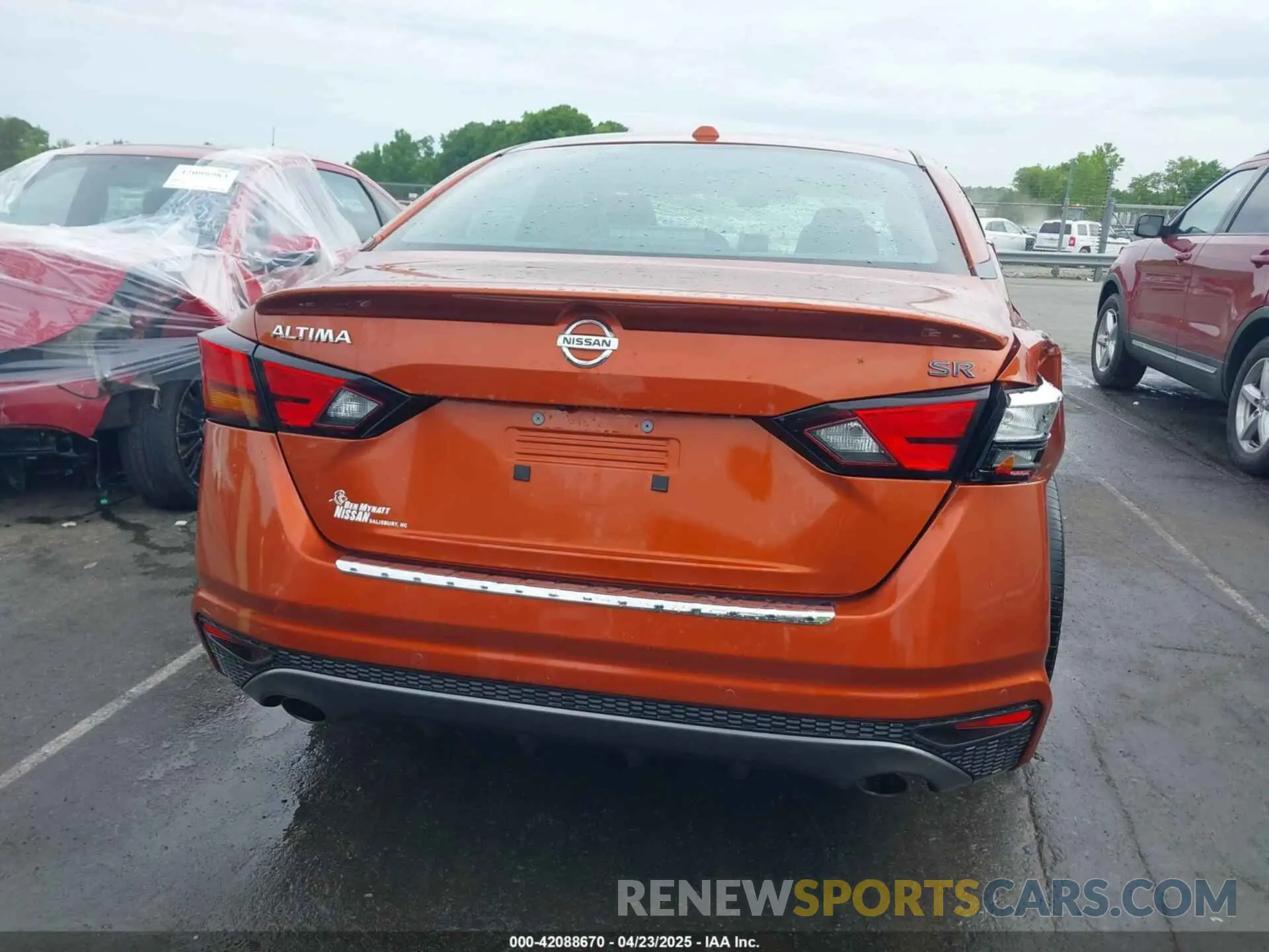 17 Photograph of a damaged car 1N4BL4CV4NN396366 NISSAN ALTIMA 2022