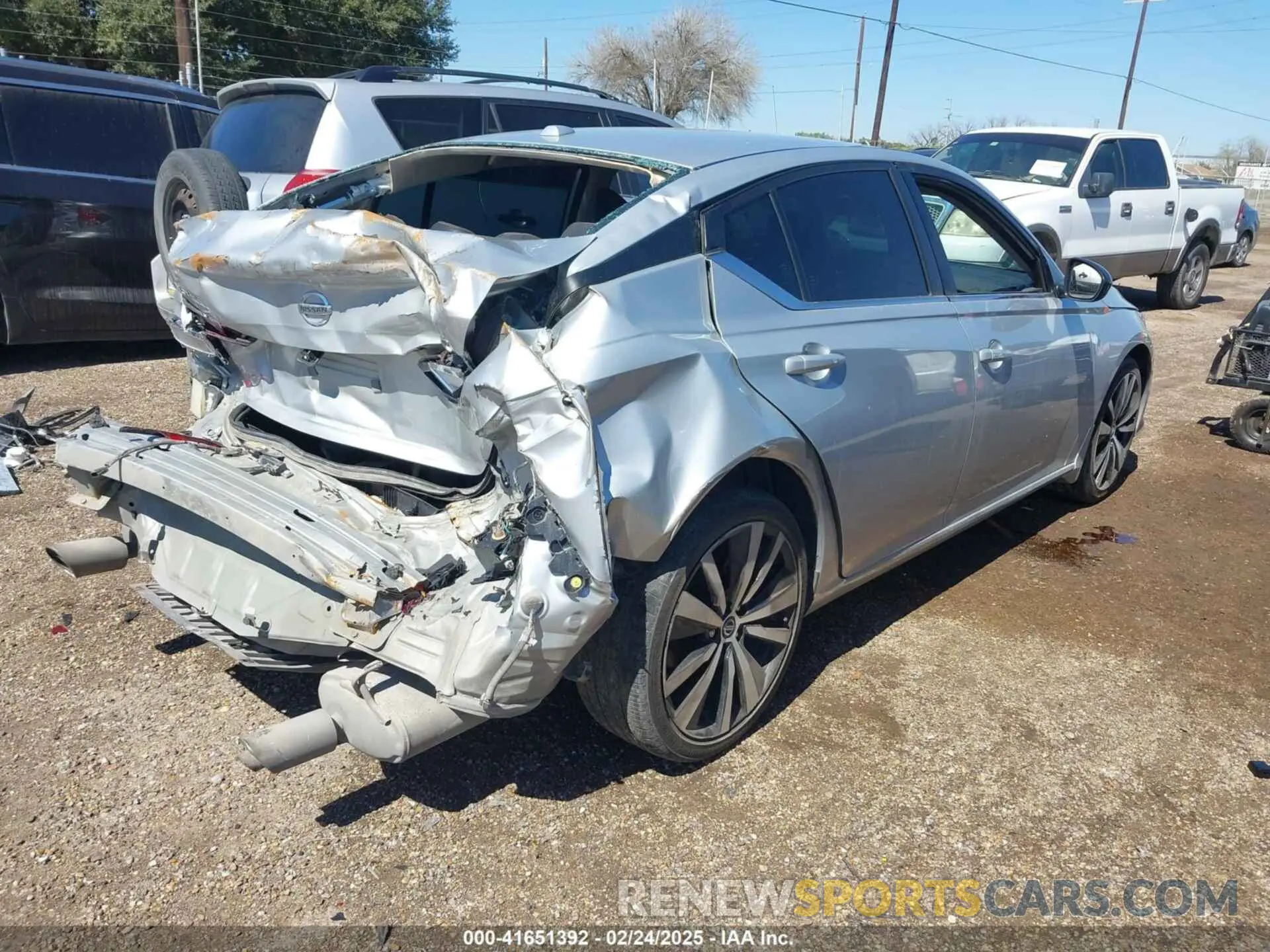 4 Фотография поврежденного автомобиля 1N4BL4CV4NN419547 NISSAN ALTIMA 2022