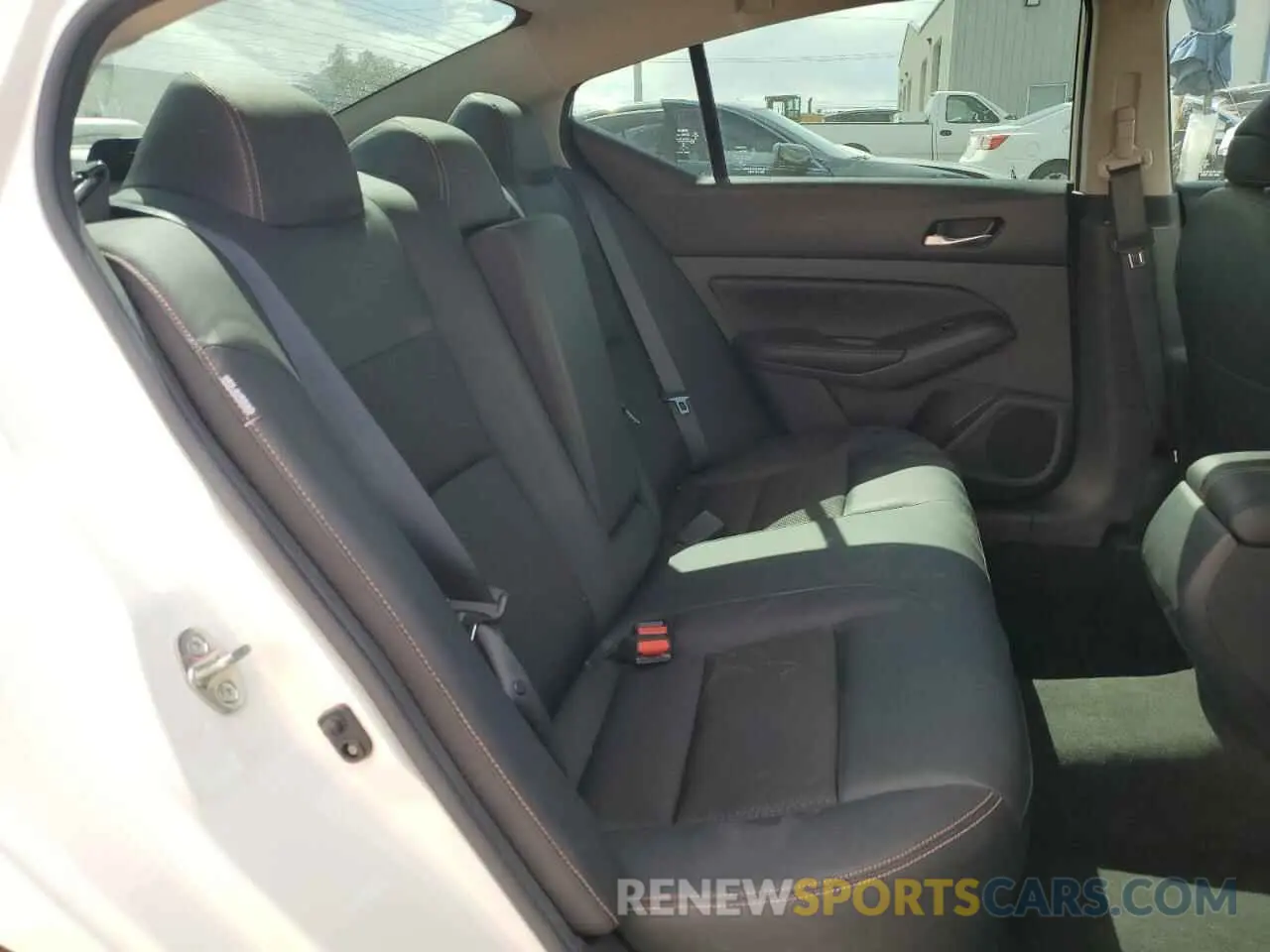 10 Фотография поврежденного автомобиля 1N4BL4CV5NN324818 NISSAN ALTIMA 2022