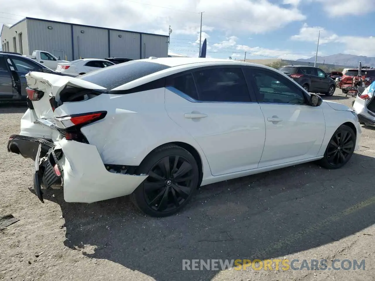 3 Фотография поврежденного автомобиля 1N4BL4CV5NN324818 NISSAN ALTIMA 2022