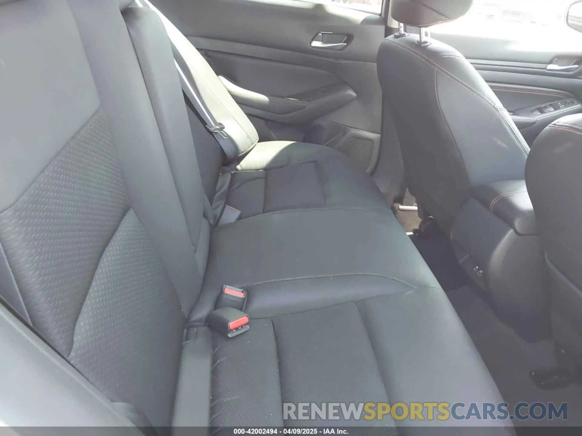 8 Photograph of a damaged car 1N4BL4CV5NN340131 NISSAN ALTIMA 2022
