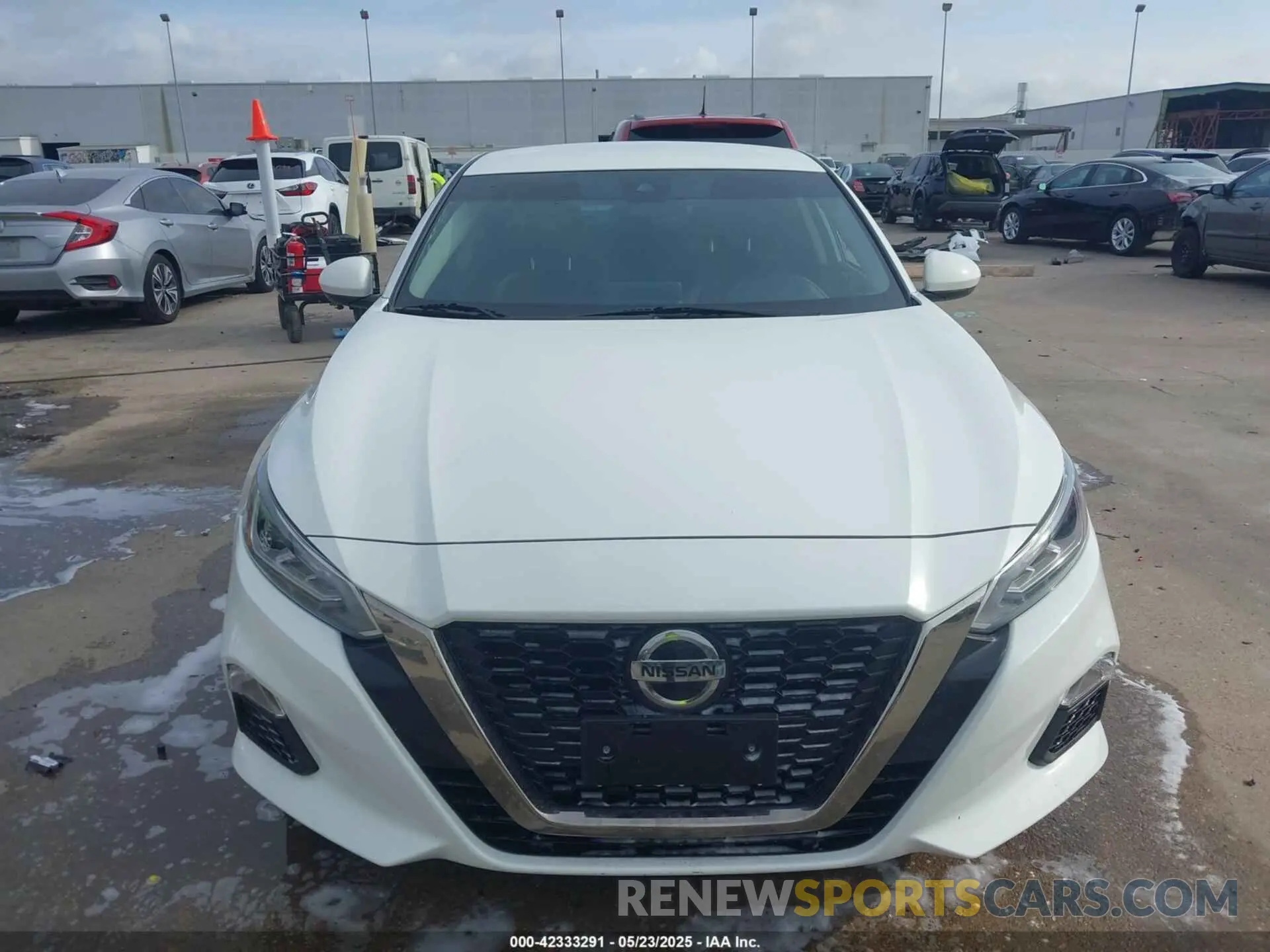 12 Photograph of a damaged car 1N4BL4CV7NN366598 NISSAN ALTIMA 2022