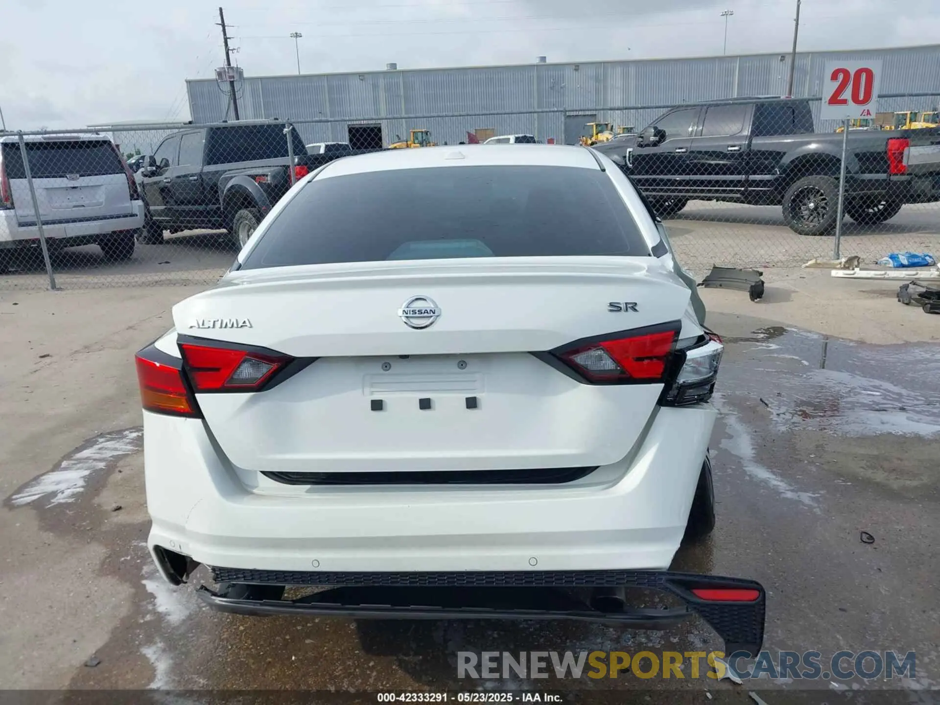 16 Photograph of a damaged car 1N4BL4CV7NN366598 NISSAN ALTIMA 2022