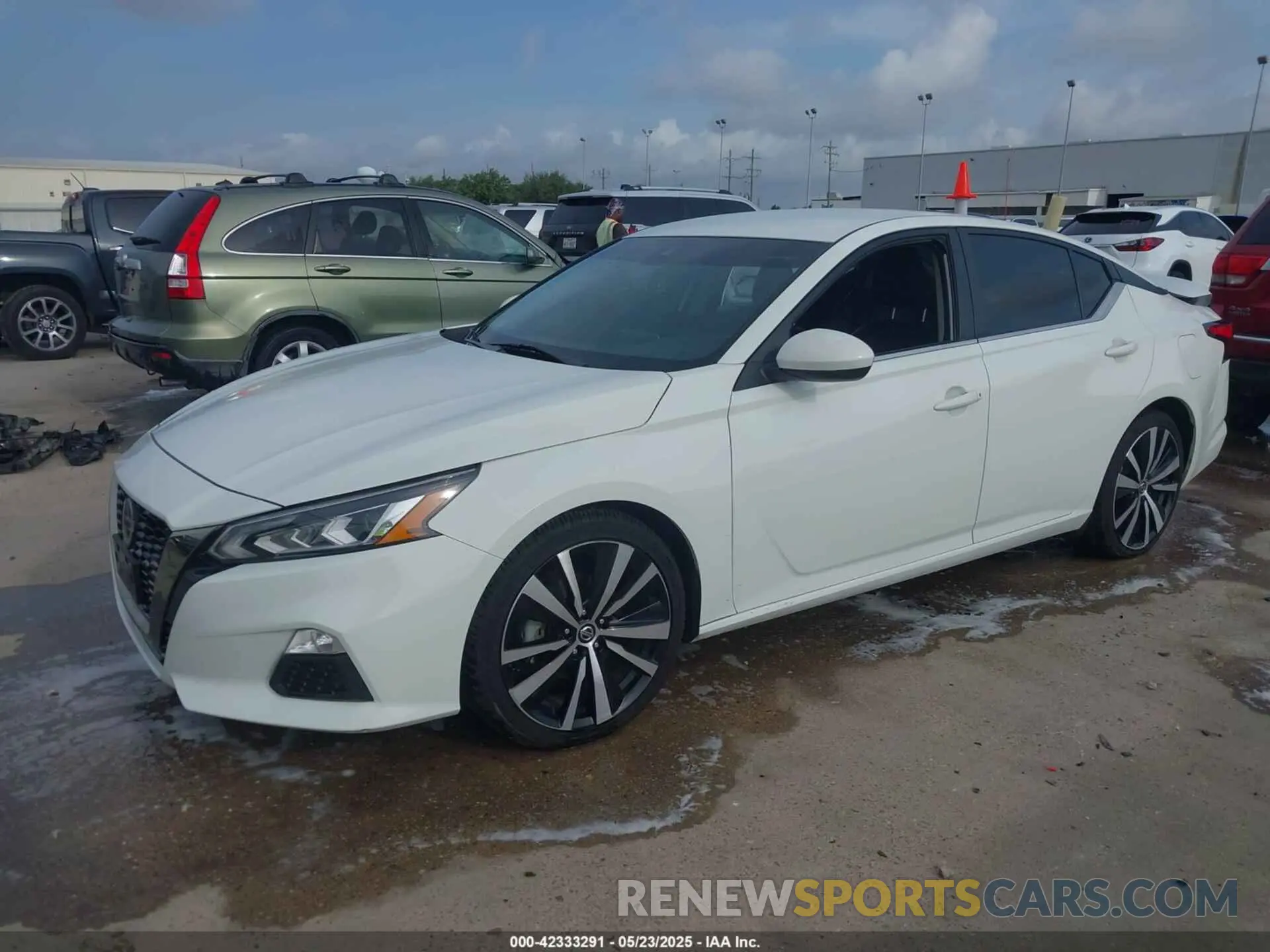 2 Photograph of a damaged car 1N4BL4CV7NN366598 NISSAN ALTIMA 2022
