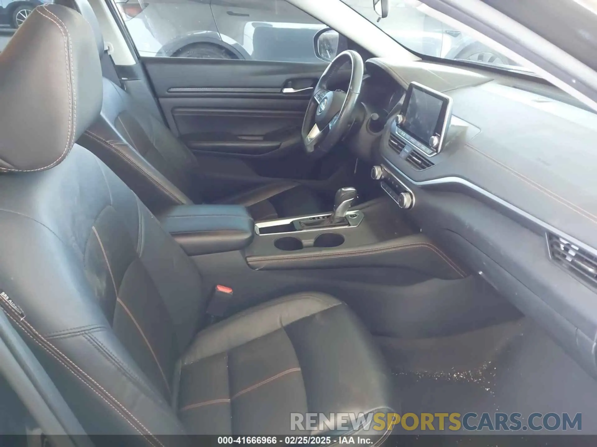 5 Photograph of a damaged car 1N4BL4CV8NN354878 NISSAN ALTIMA 2022