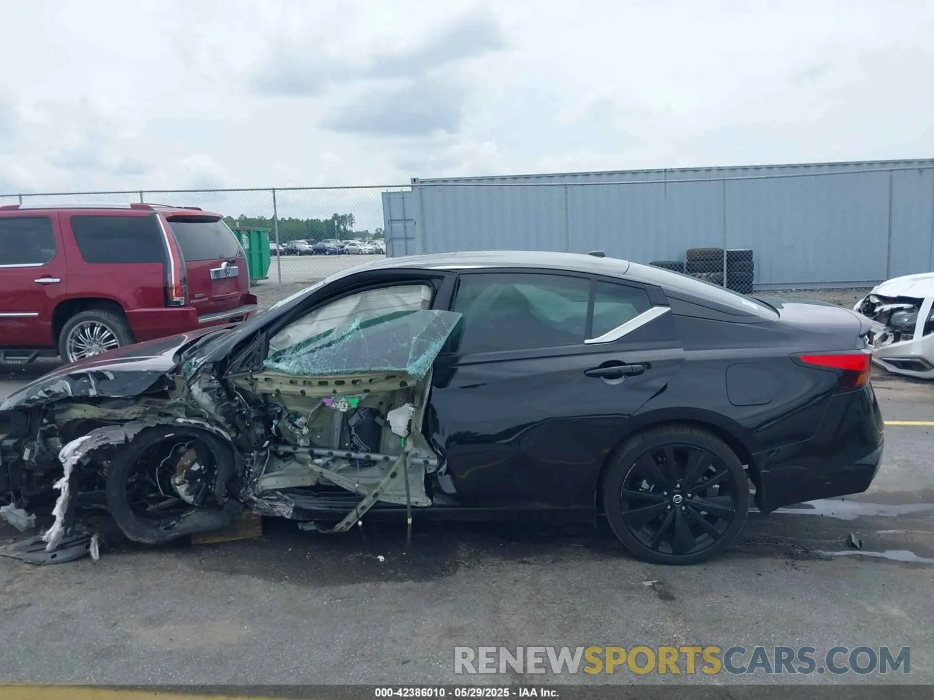 14 Photograph of a damaged car 1N4BL4CV9NN322165 NISSAN ALTIMA 2022