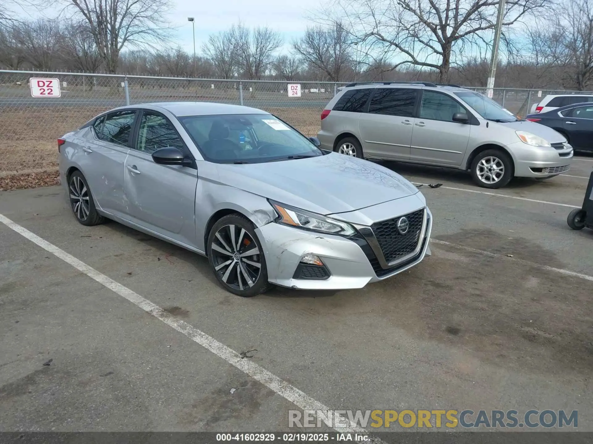 1 Photograph of a damaged car 1N4BL4CV9NN327401 NISSAN ALTIMA 2022