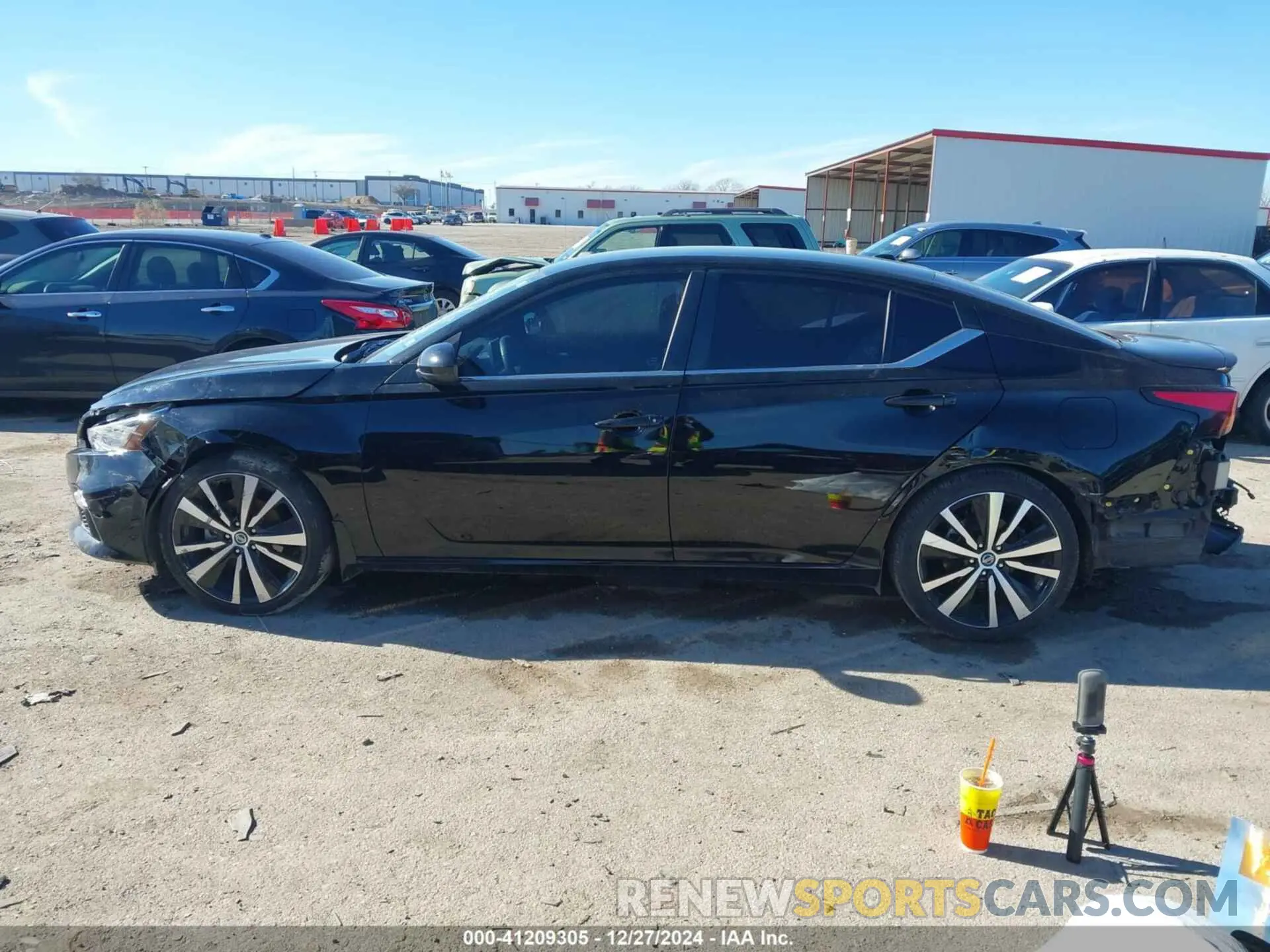 14 Photograph of a damaged car 1N4BL4CVXNN360343 NISSAN ALTIMA 2022