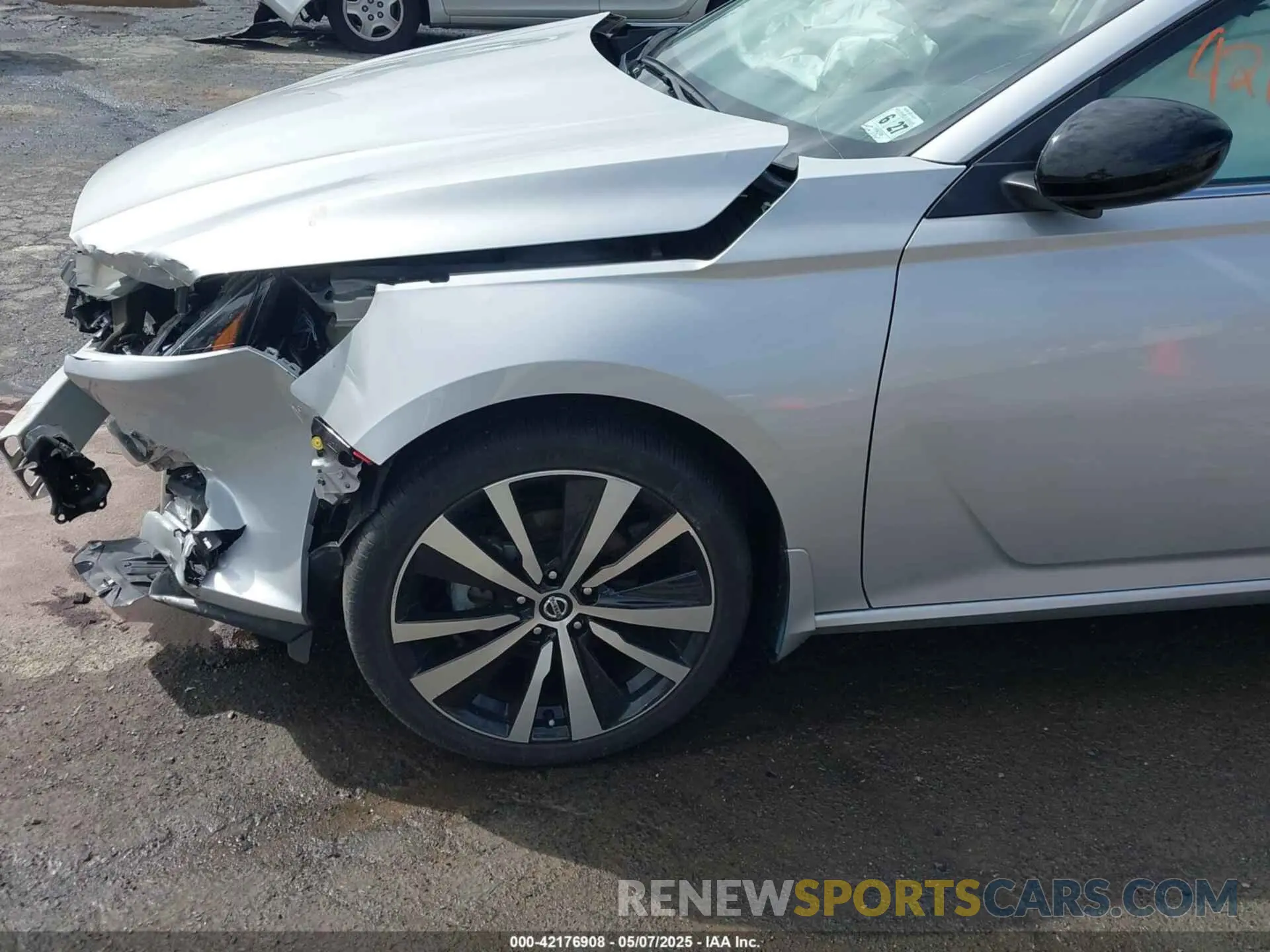 18 Photograph of a damaged car 1N4BL4CW5NN388690 NISSAN ALTIMA 2022