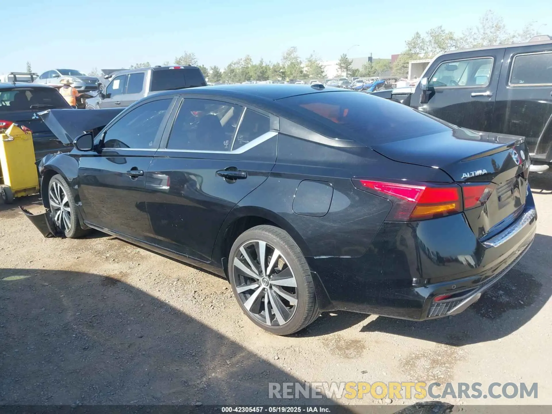 3 Photograph of a damaged car 1N4BL4CW6NN385118 NISSAN ALTIMA 2022