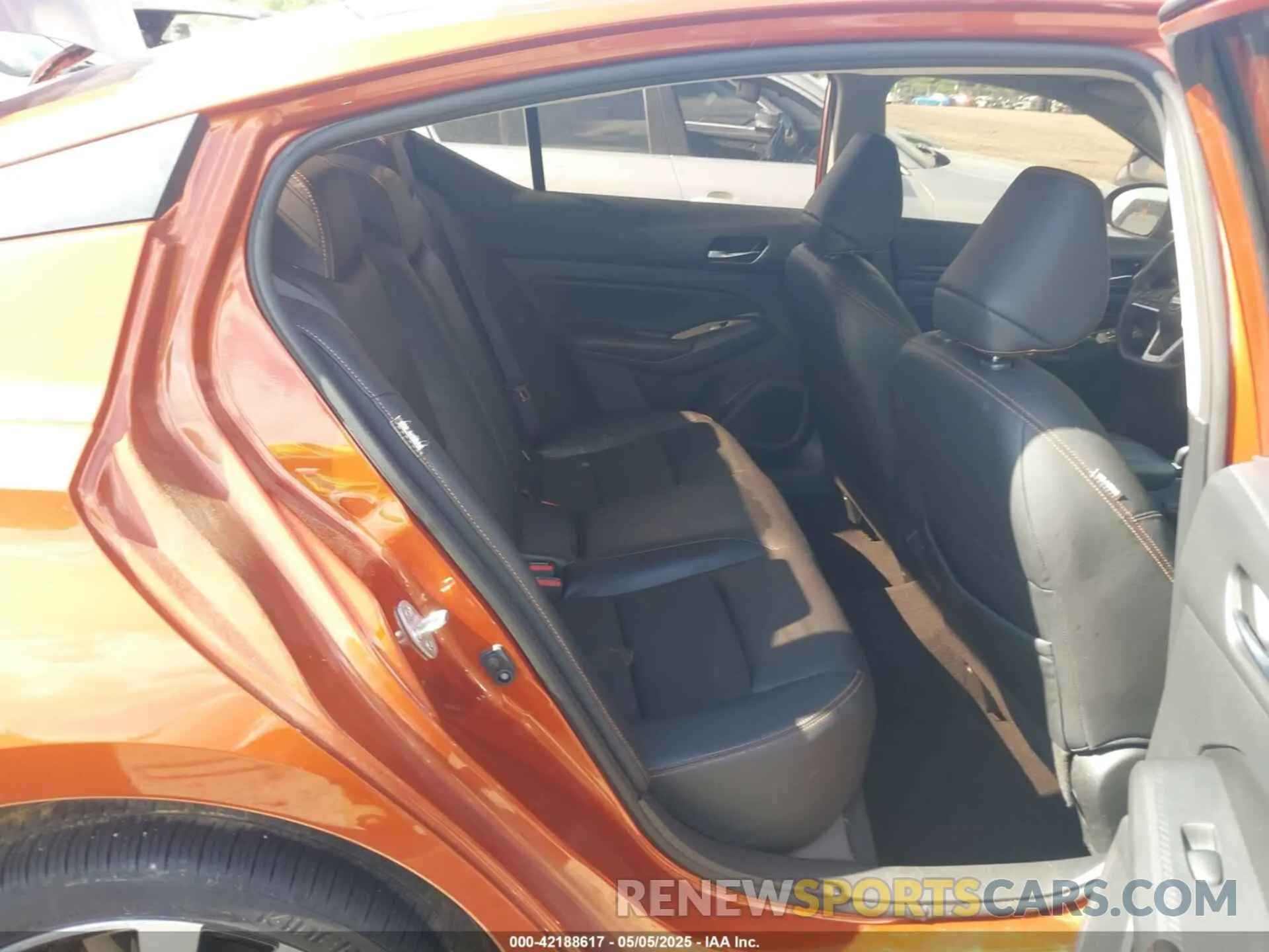 8 Photograph of a damaged car 1N4BL4CW6NN410342 NISSAN ALTIMA 2022