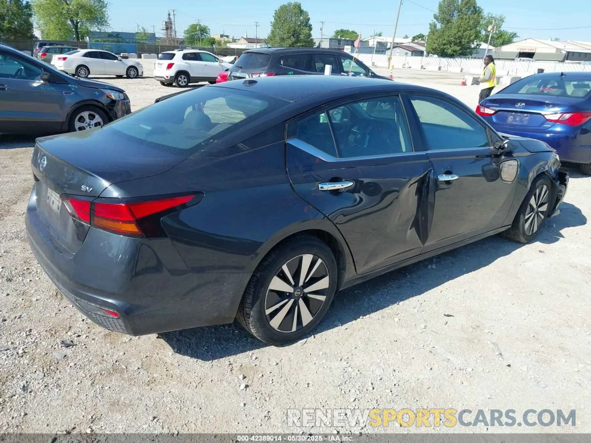 4 Фотография поврежденного автомобиля 1N4BL4DV0NN324286 NISSAN ALTIMA 2022