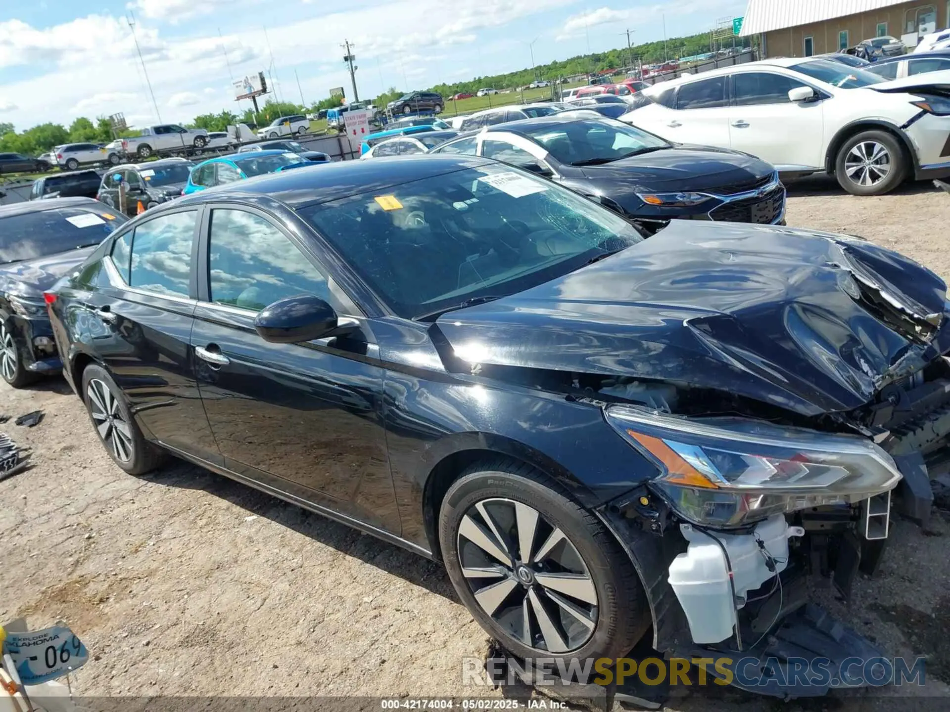 14 Photograph of a damaged car 1N4BL4DV0NN369132 NISSAN ALTIMA 2022