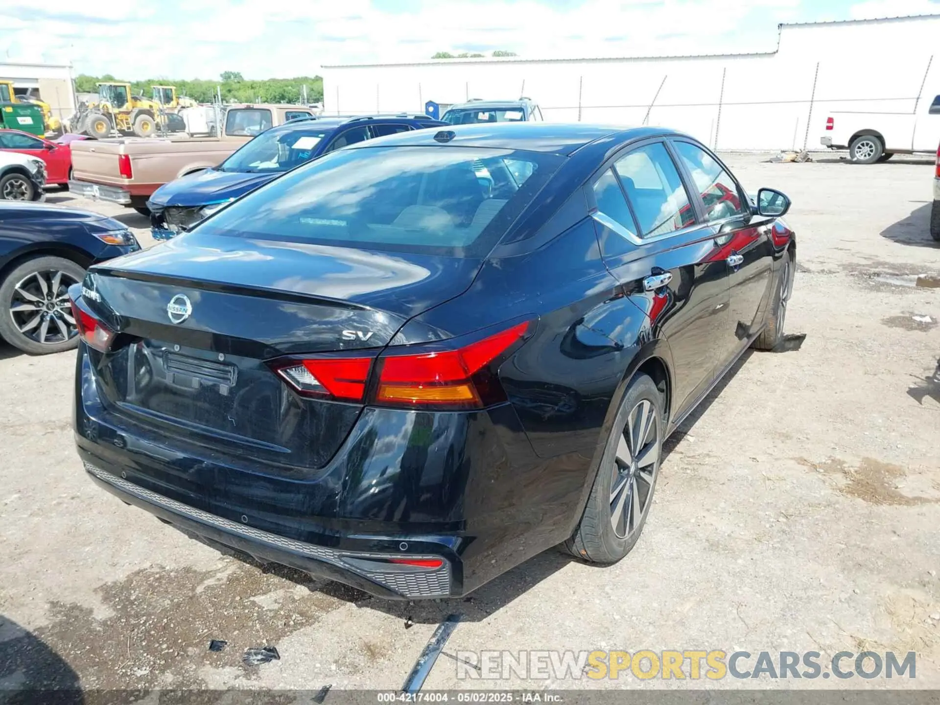 4 Photograph of a damaged car 1N4BL4DV0NN369132 NISSAN ALTIMA 2022