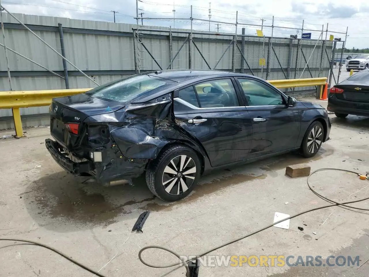 3 Photograph of a damaged car 1N4BL4DV0NN382348 NISSAN ALTIMA 2022