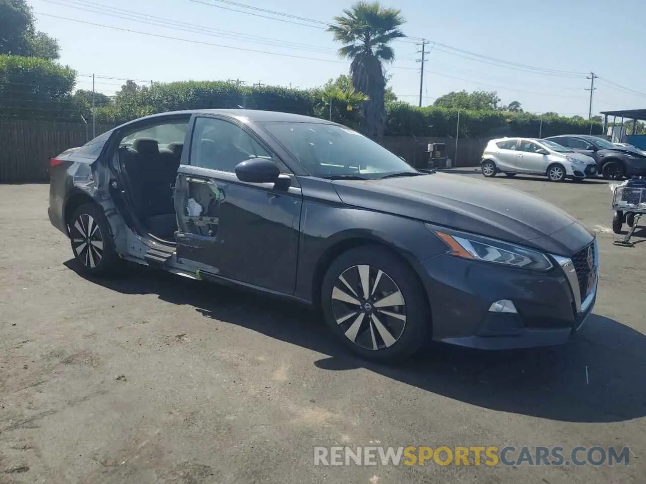 4 Photograph of a damaged car 1N4BL4DV1NN318187 NISSAN ALTIMA 2022