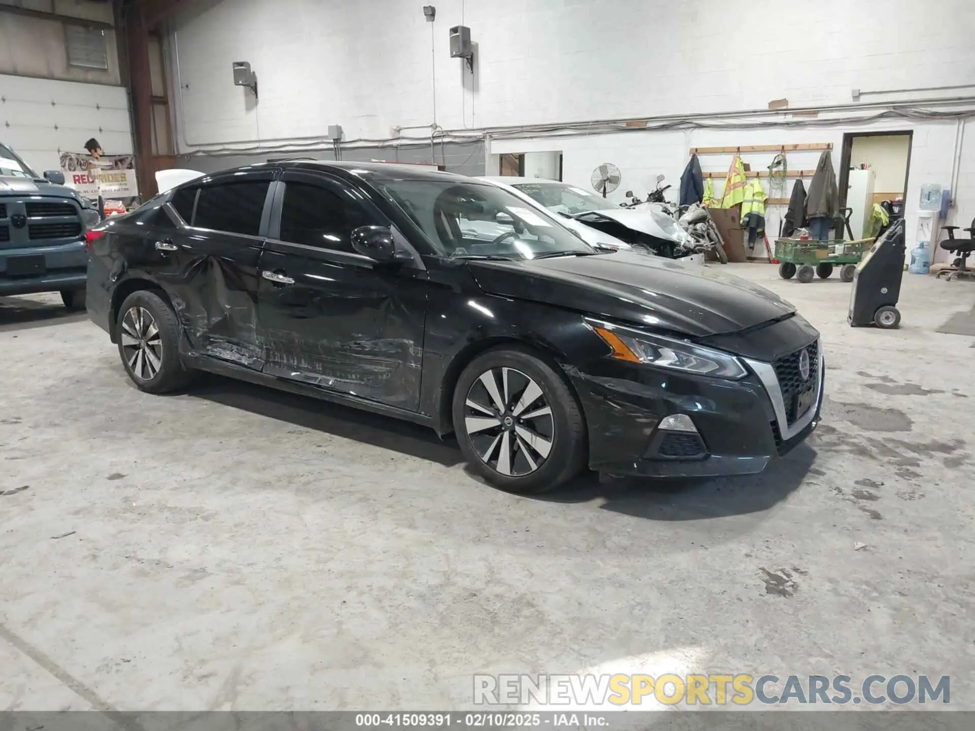1 Фотография поврежденного автомобиля 1N4BL4DV2NN366698 NISSAN ALTIMA 2022