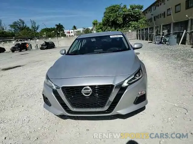 13 Photograph of a damaged car 1N4BL4DV2NN404611 NISSAN ALTIMA 2022