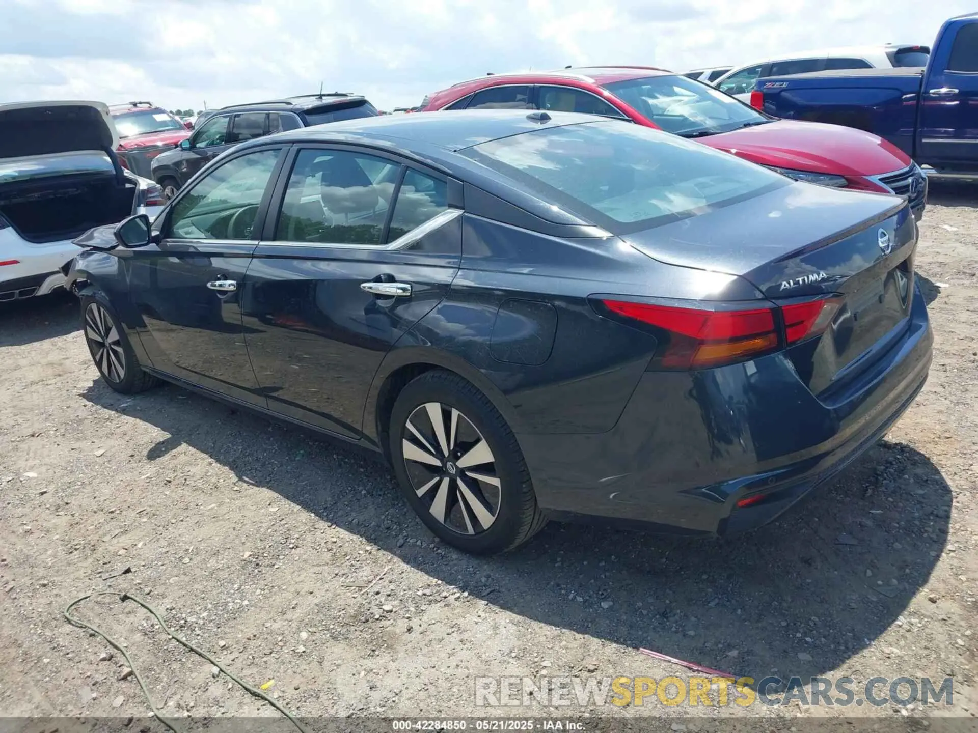 3 Photograph of a damaged car 1N4BL4DV3NN379539 NISSAN ALTIMA 2022
