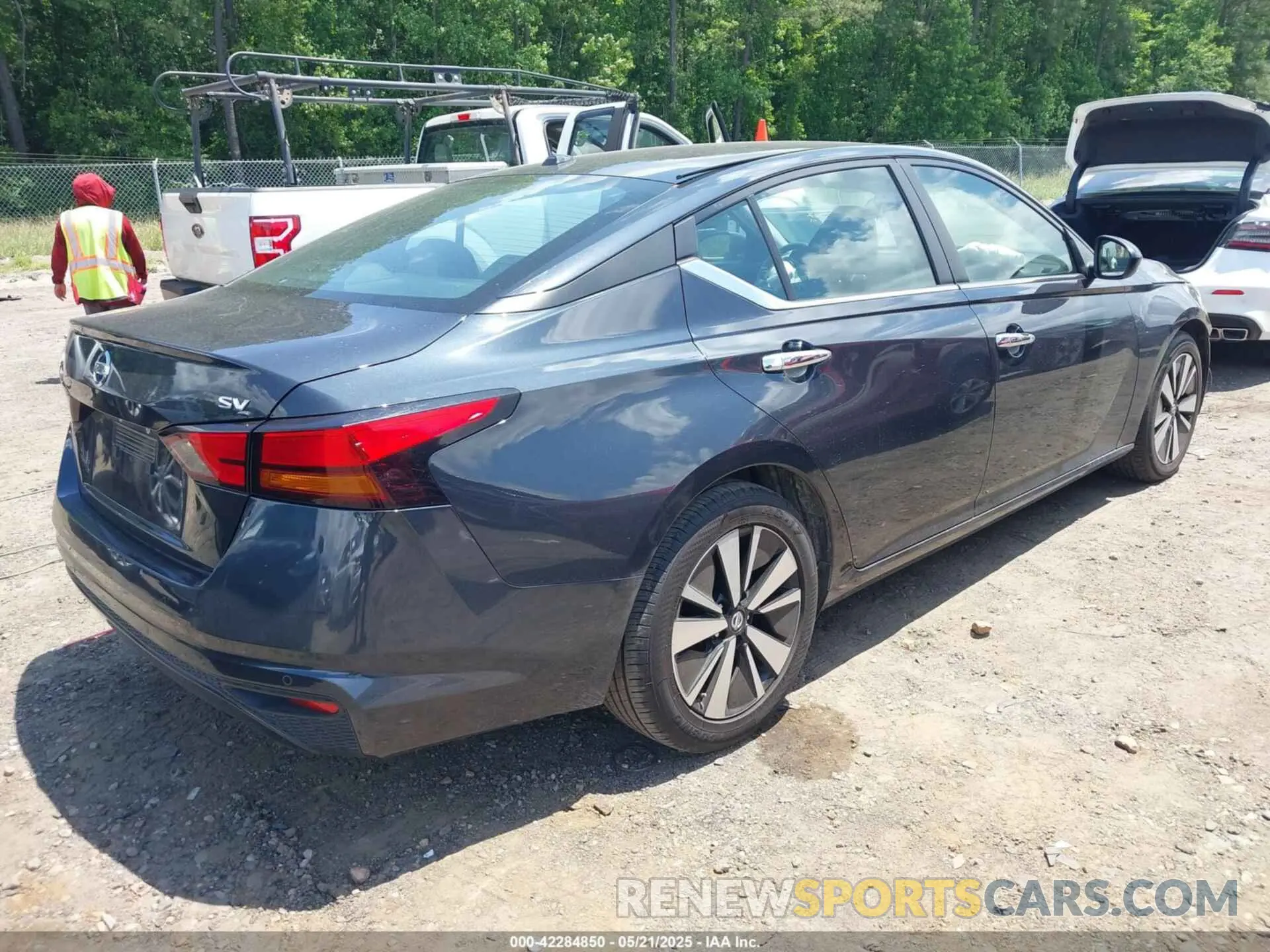 4 Photograph of a damaged car 1N4BL4DV3NN379539 NISSAN ALTIMA 2022