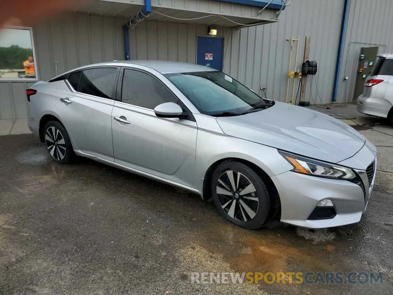 4 Фотография поврежденного автомобиля 1N4BL4DV4NN324596 NISSAN ALTIMA 2022