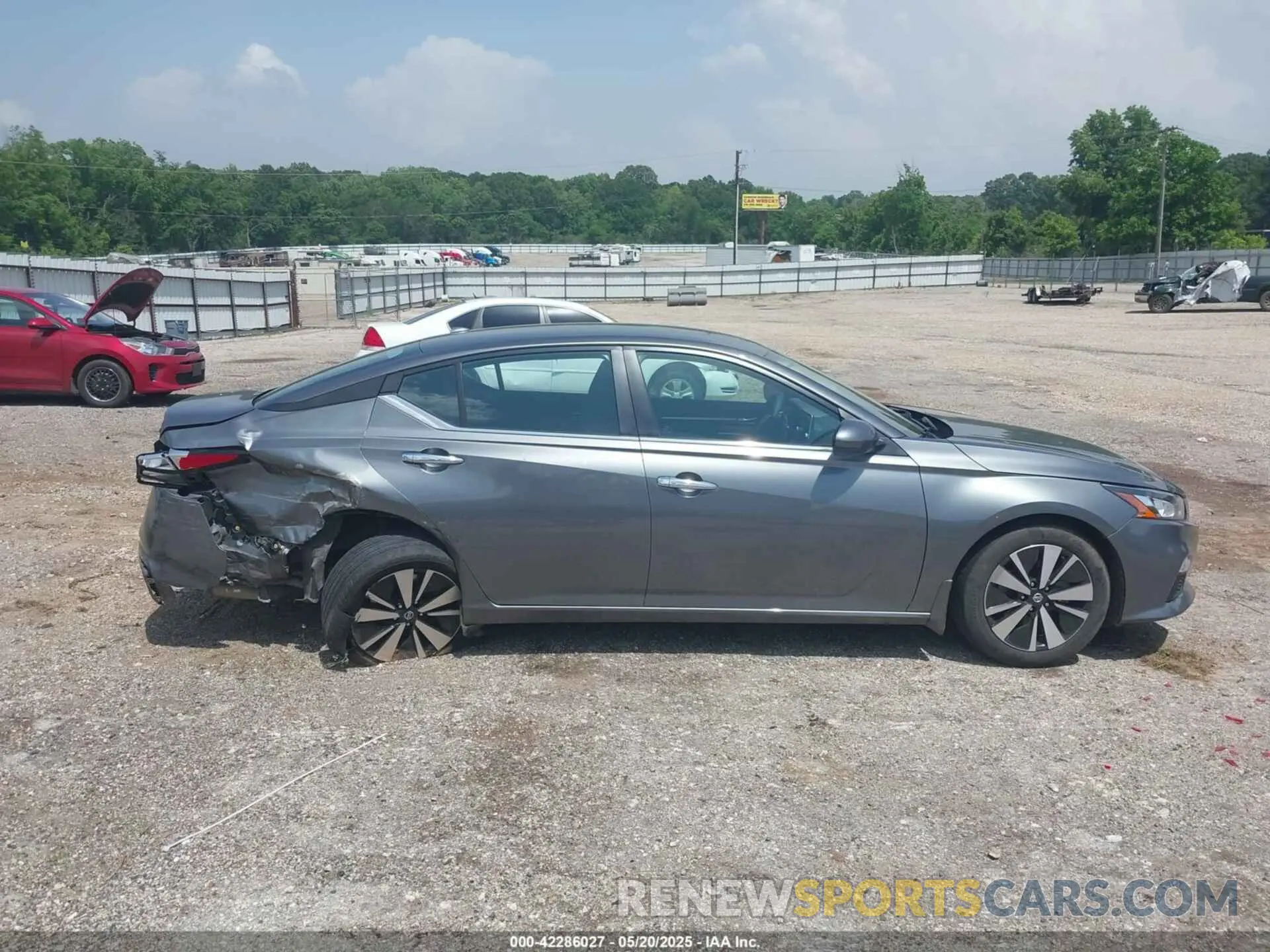 14 Photograph of a damaged car 1N4BL4DV4NN341723 NISSAN ALTIMA 2022