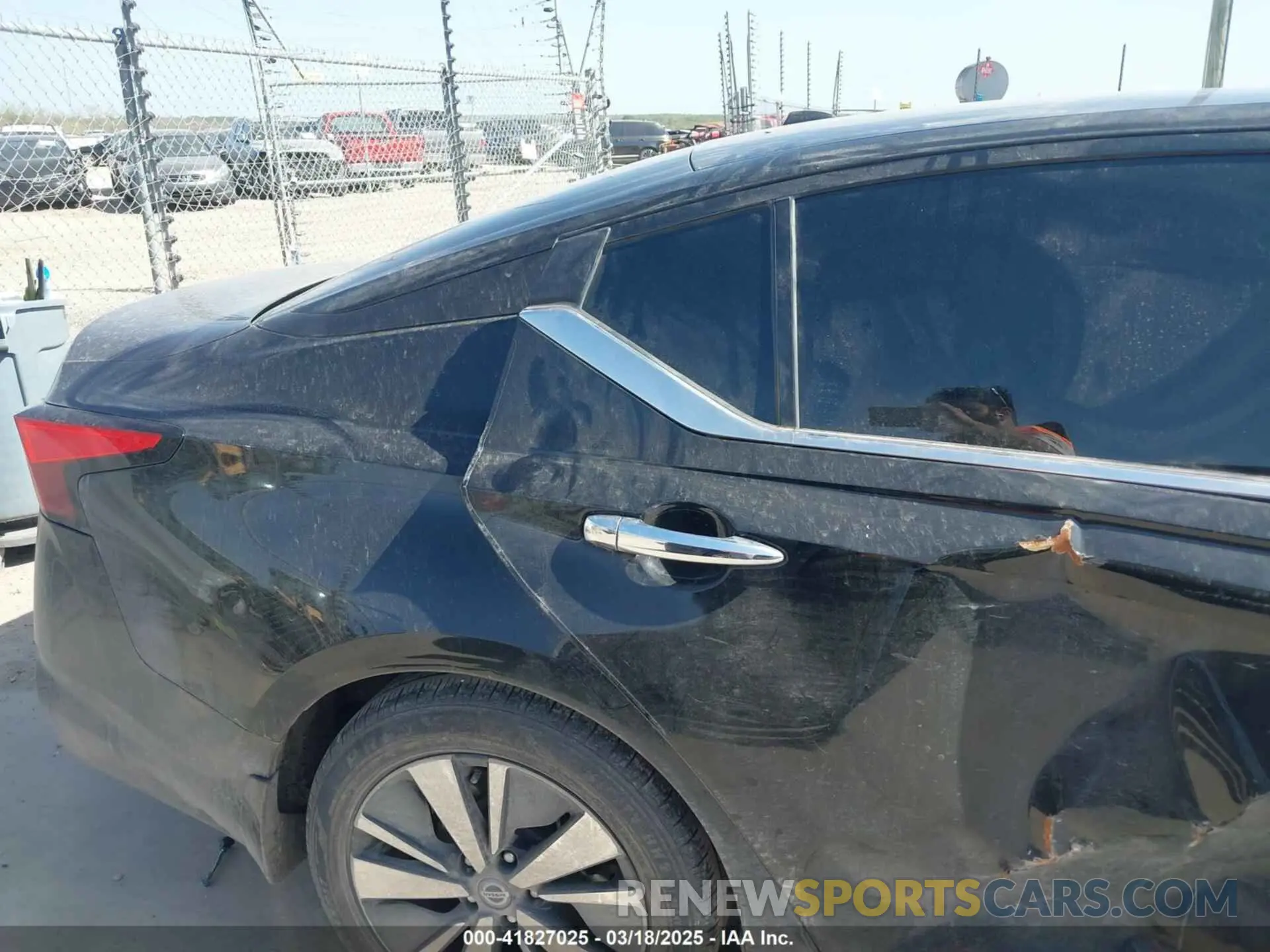 18 Фотография поврежденного автомобиля 1N4BL4DV5NN344243 NISSAN ALTIMA 2022