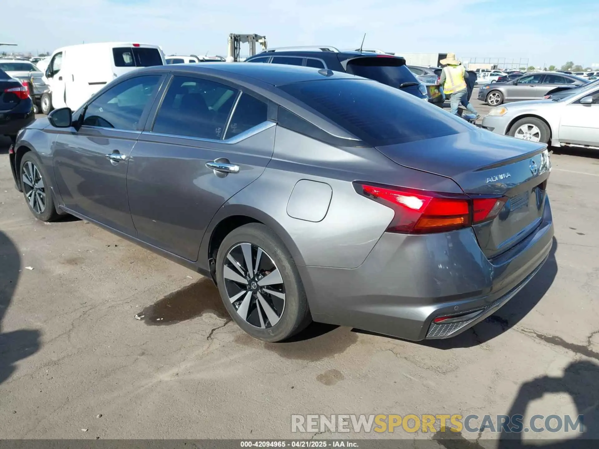 3 Фотография поврежденного автомобиля 1N4BL4DV5NN391336 NISSAN ALTIMA 2022