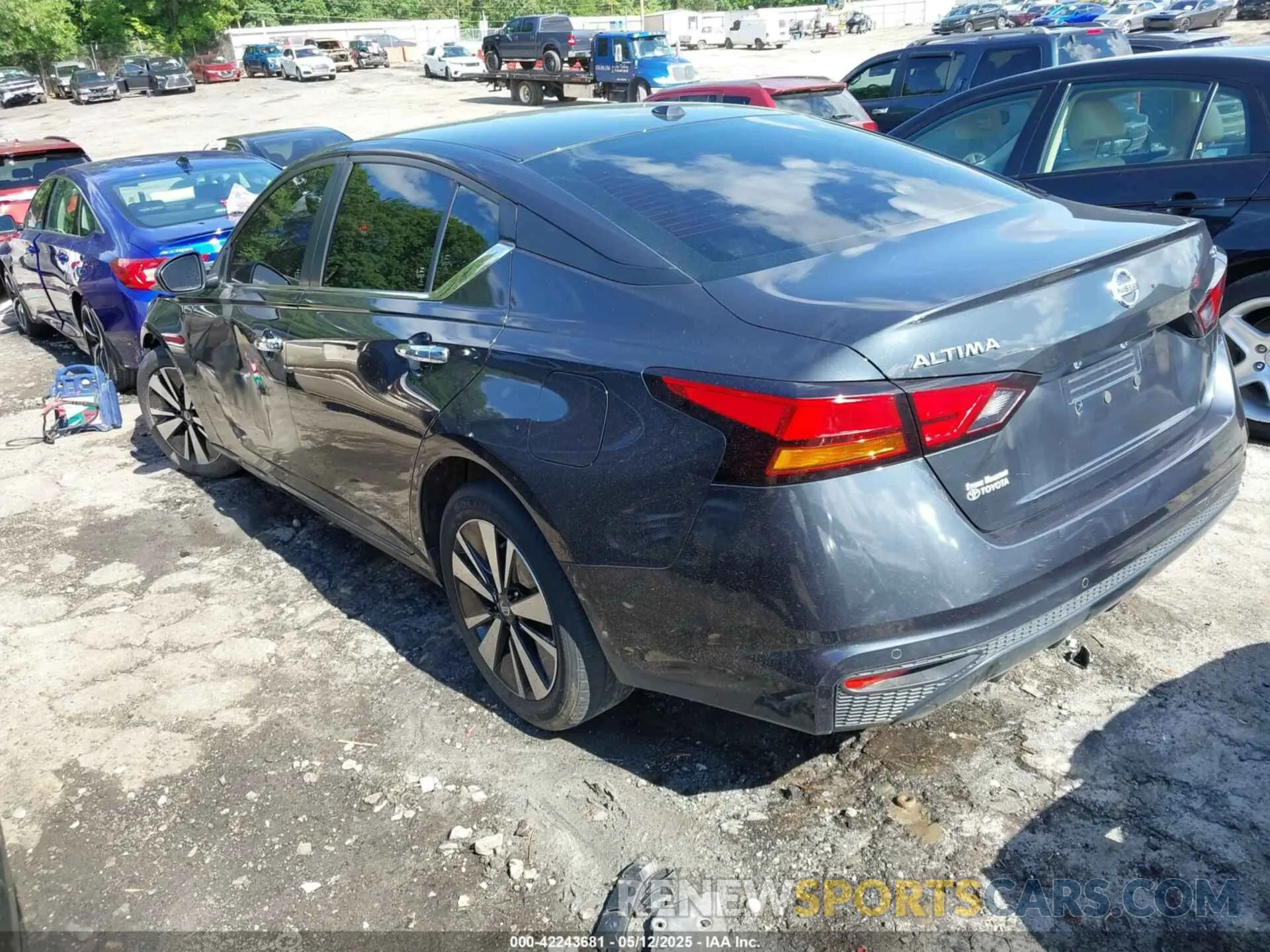 3 Photograph of a damaged car 1N4BL4DV6NN300851 NISSAN ALTIMA 2022