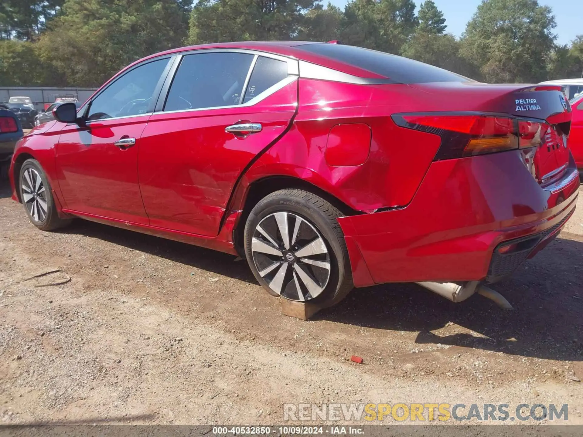 3 Photograph of a damaged car 1N4BL4DV6NN345269 NISSAN ALTIMA 2022