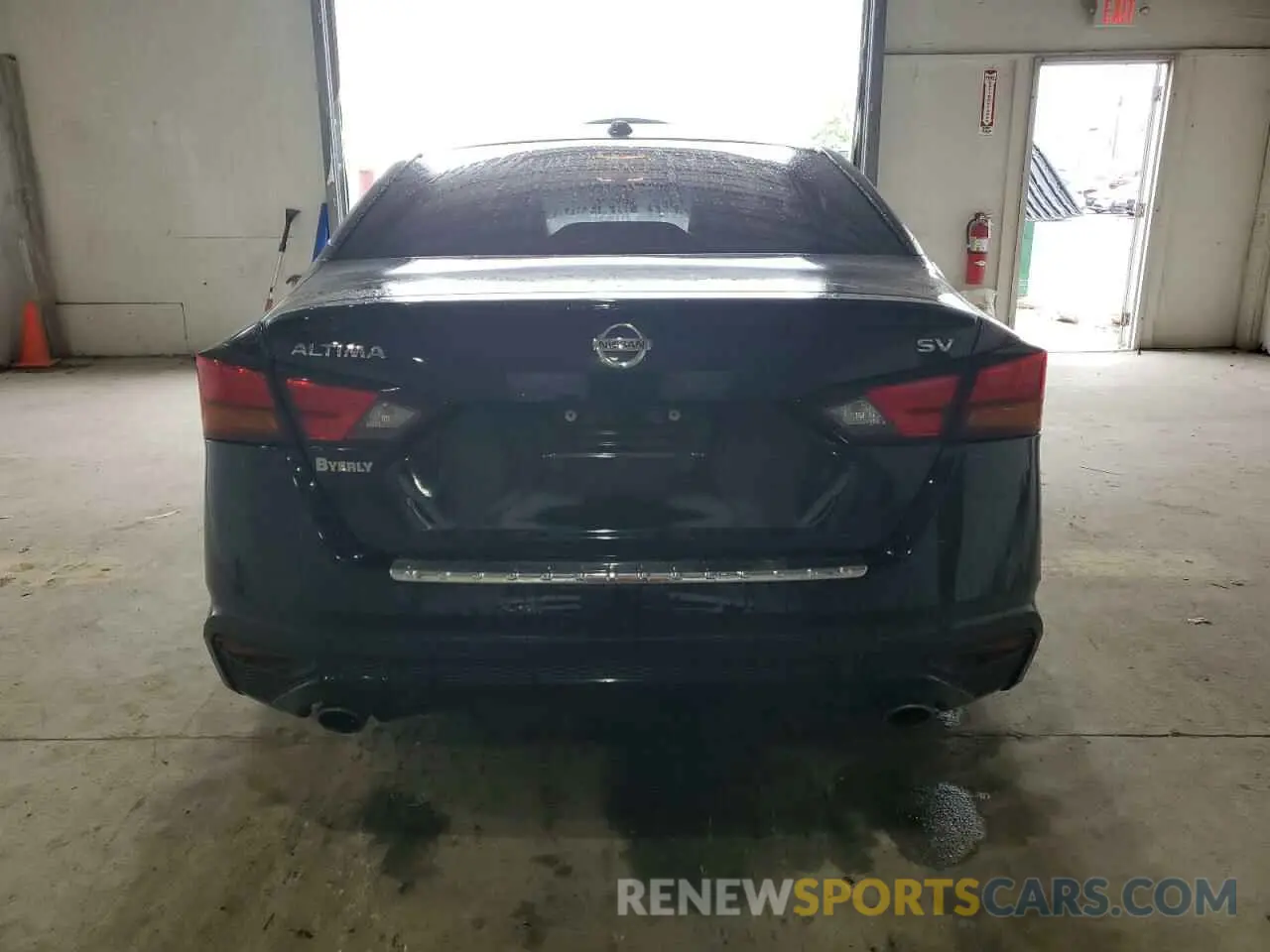 6 Photograph of a damaged car 1N4BL4DV6NN360306 NISSAN ALTIMA 2022