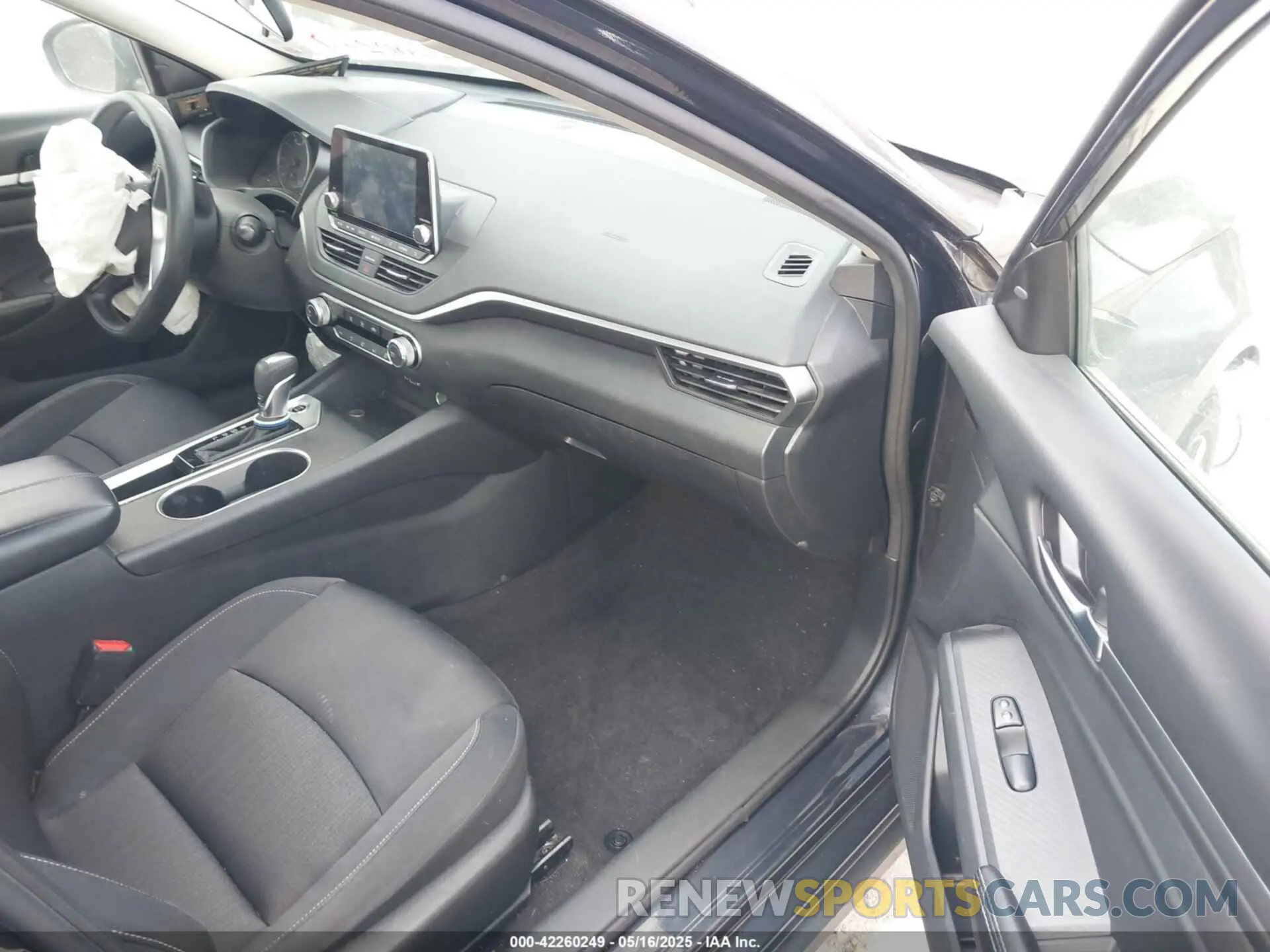 5 Photograph of a damaged car 1N4BL4DV6NN363139 NISSAN ALTIMA 2022