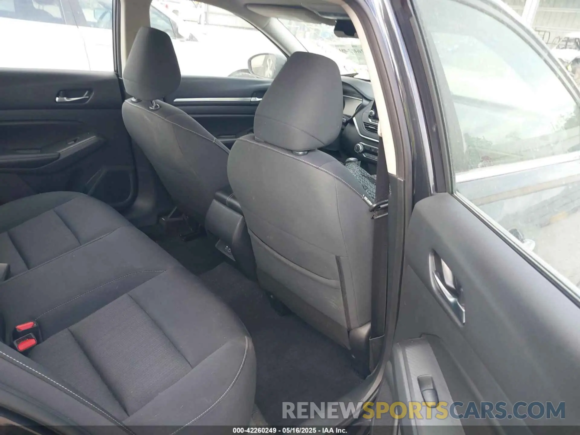 8 Photograph of a damaged car 1N4BL4DV6NN363139 NISSAN ALTIMA 2022