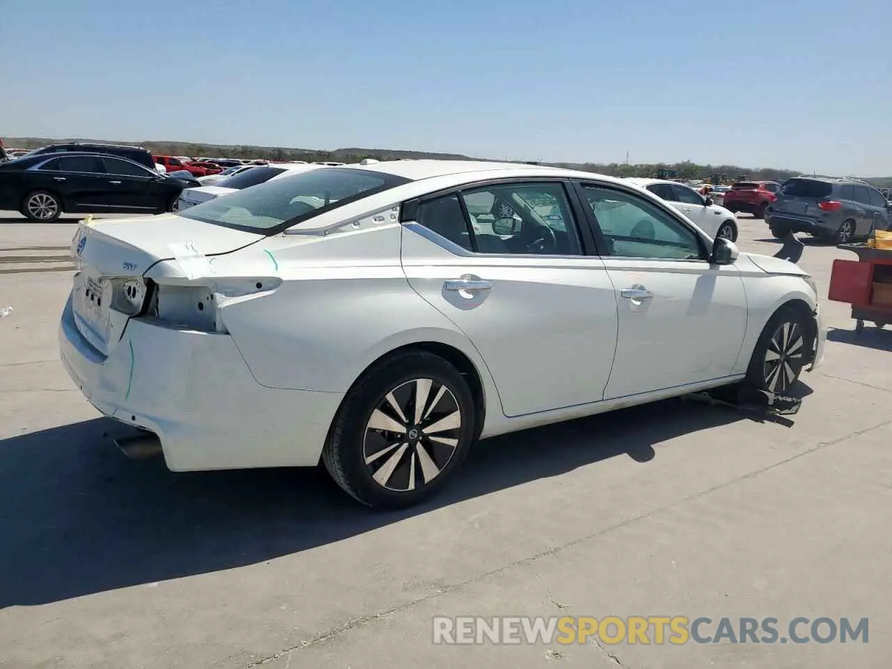 3 Фотография поврежденного автомобиля 1N4BL4DV6NN372438 NISSAN ALTIMA 2022