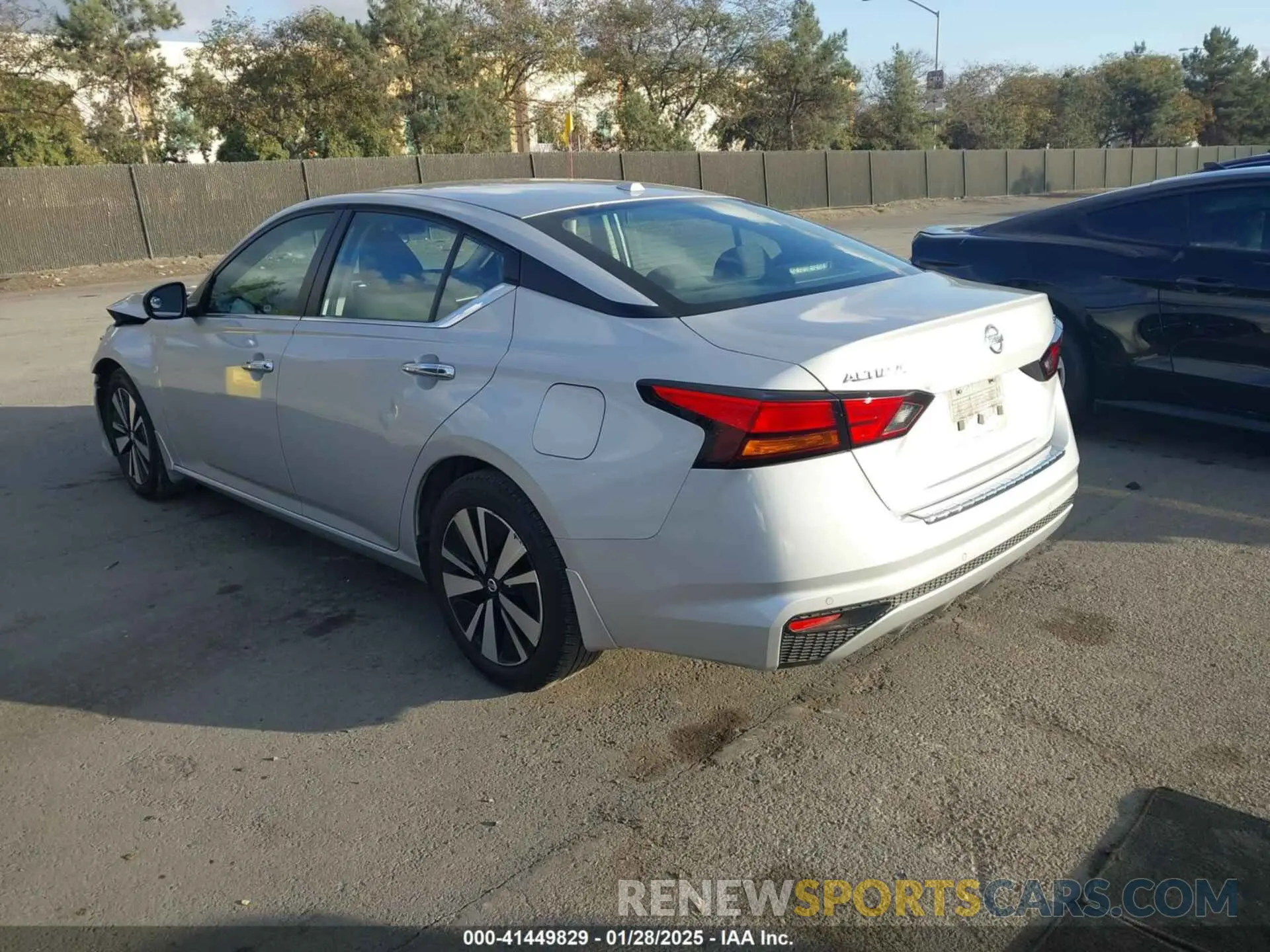 3 Фотография поврежденного автомобиля 1N4BL4DV6NN374898 NISSAN ALTIMA 2022