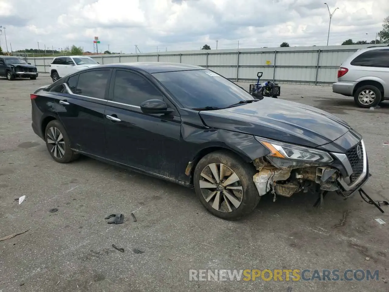 4 Photograph of a damaged car 1N4BL4DV8NN319837 NISSAN ALTIMA 2022