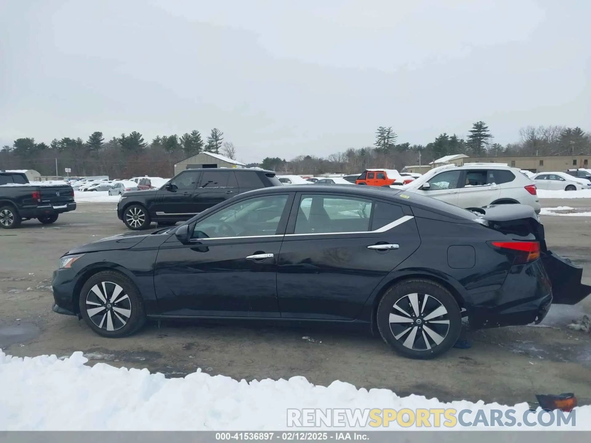 14 Photograph of a damaged car 1N4BL4DV8NN366074 NISSAN ALTIMA 2022