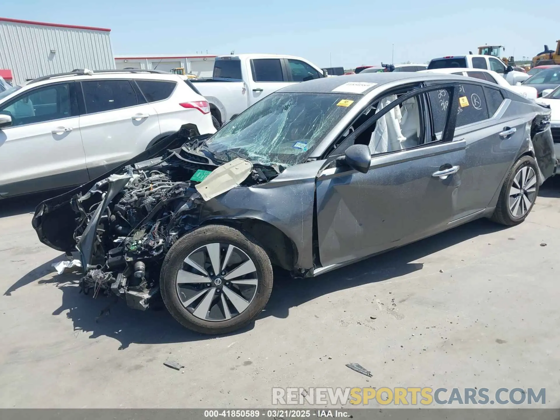 2 Photograph of a damaged car 1N4BL4DV8NN381738 NISSAN ALTIMA 2022