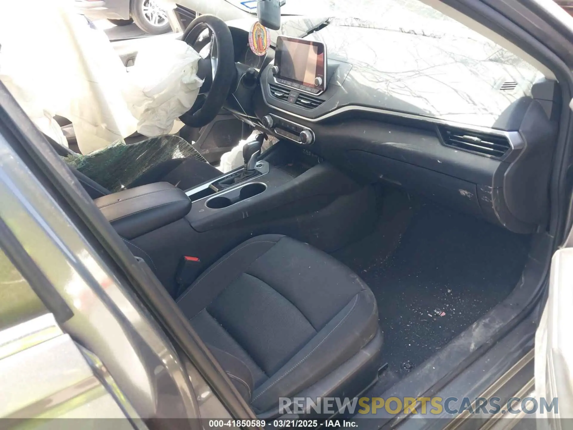 5 Photograph of a damaged car 1N4BL4DV8NN381738 NISSAN ALTIMA 2022