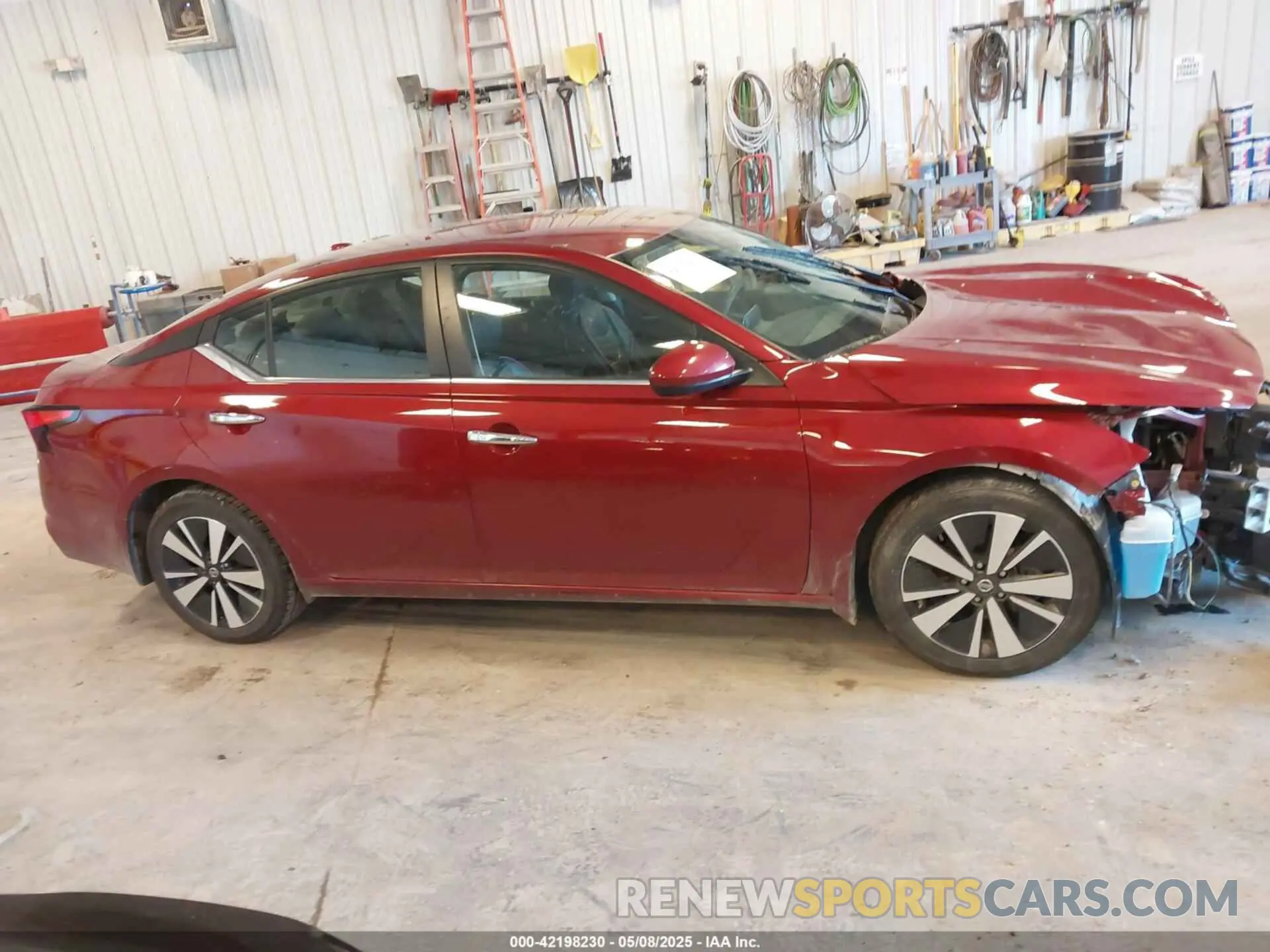 13 Photograph of a damaged car 1N4BL4DV8NN417699 NISSAN ALTIMA 2022