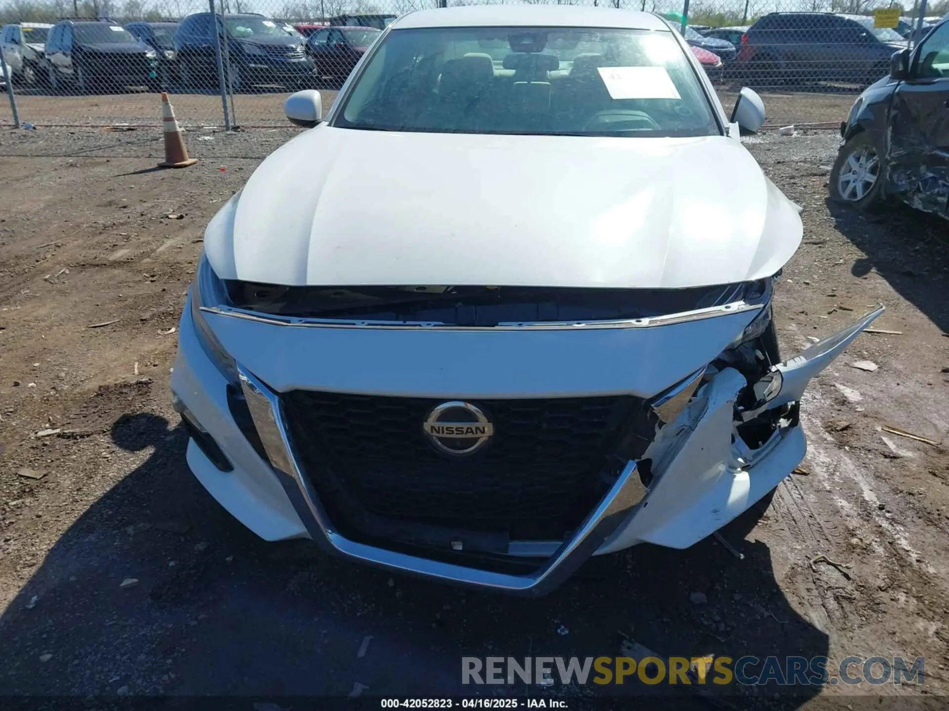 13 Photograph of a damaged car 1N4BL4DV9NN339529 NISSAN ALTIMA 2022