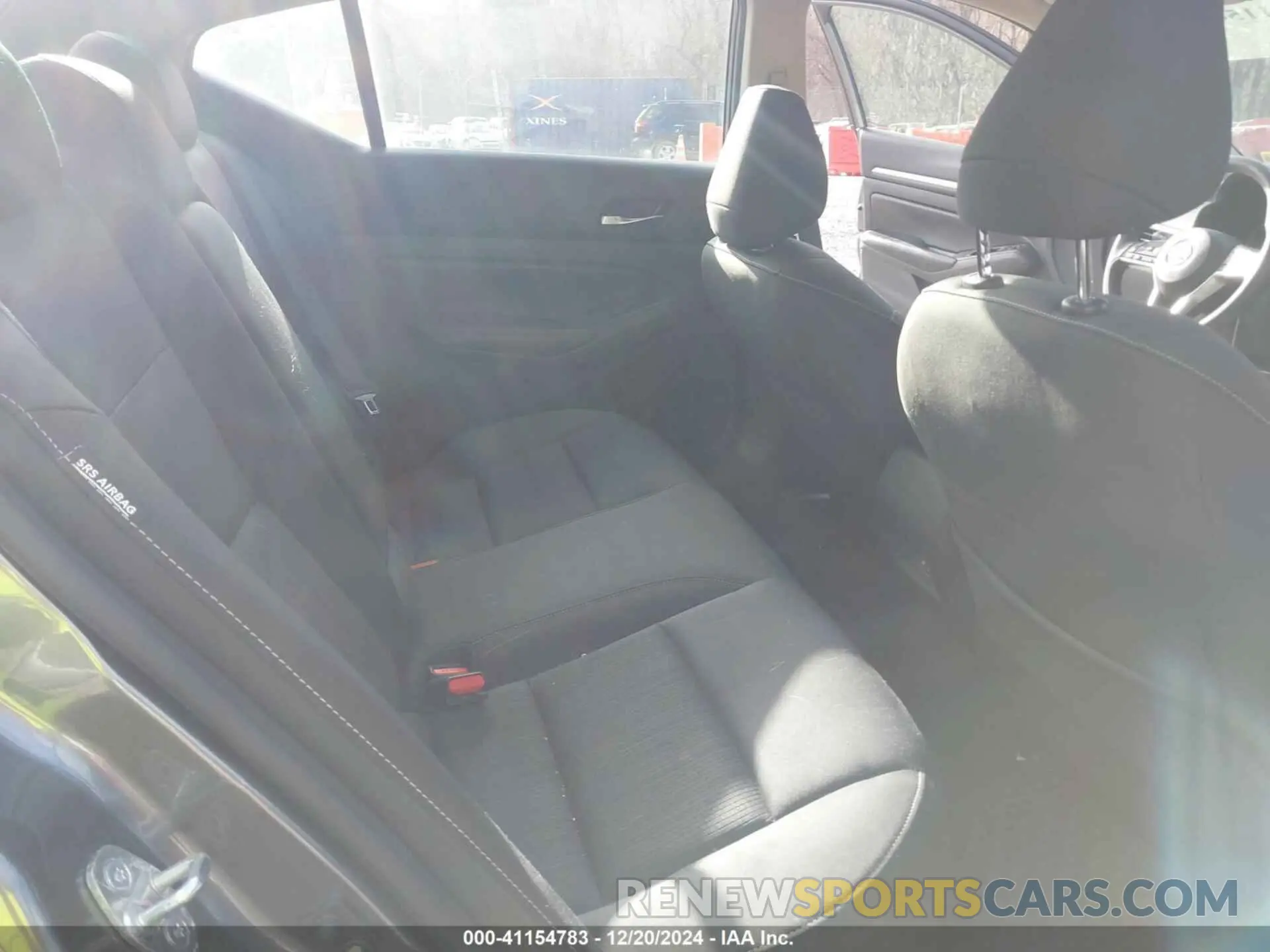8 Photograph of a damaged car 1N4BL4DV9NN369369 NISSAN ALTIMA 2022