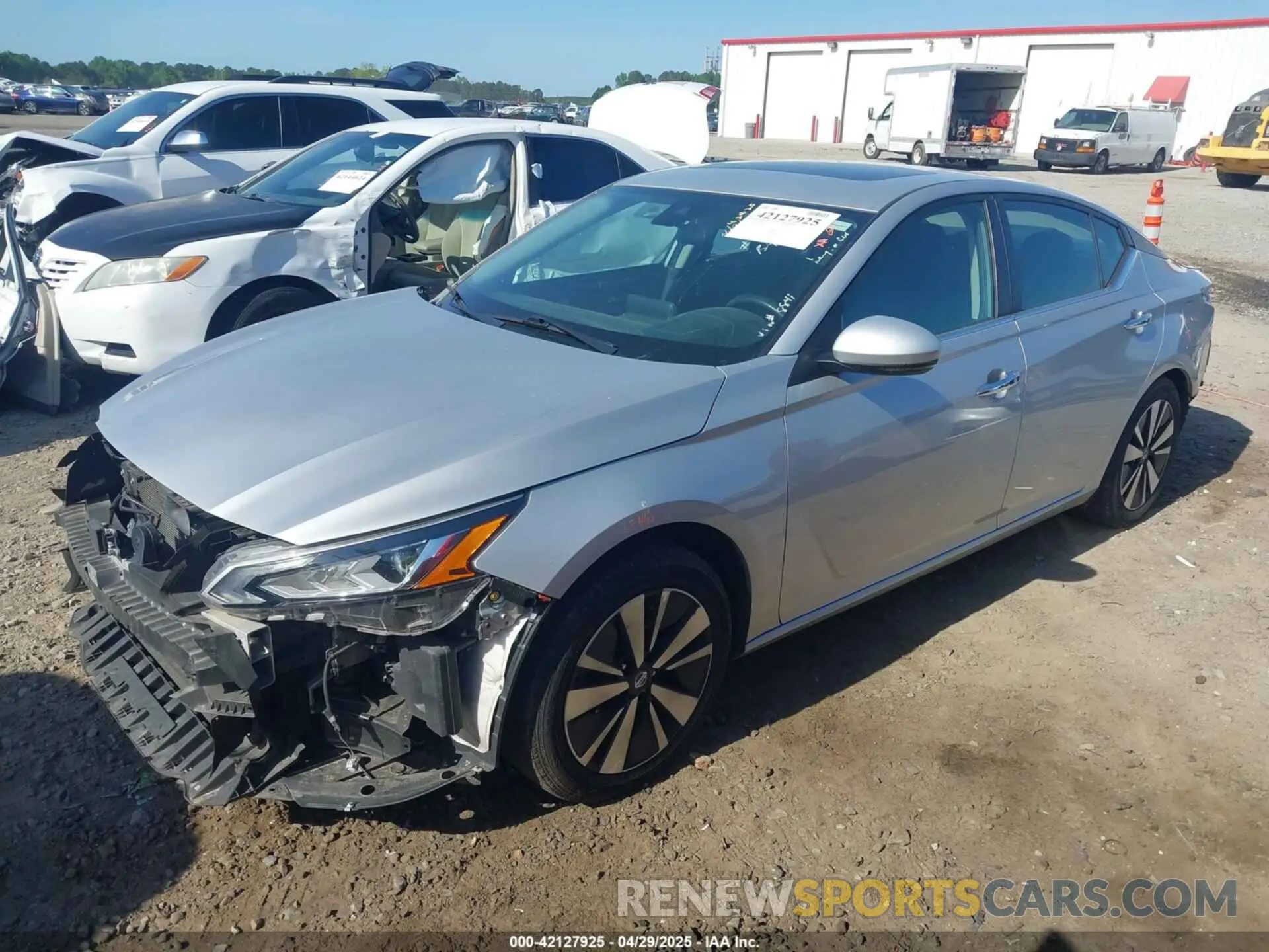 2 Photograph of a damaged car 1N4BL4DVXNN308841 NISSAN ALTIMA 2022