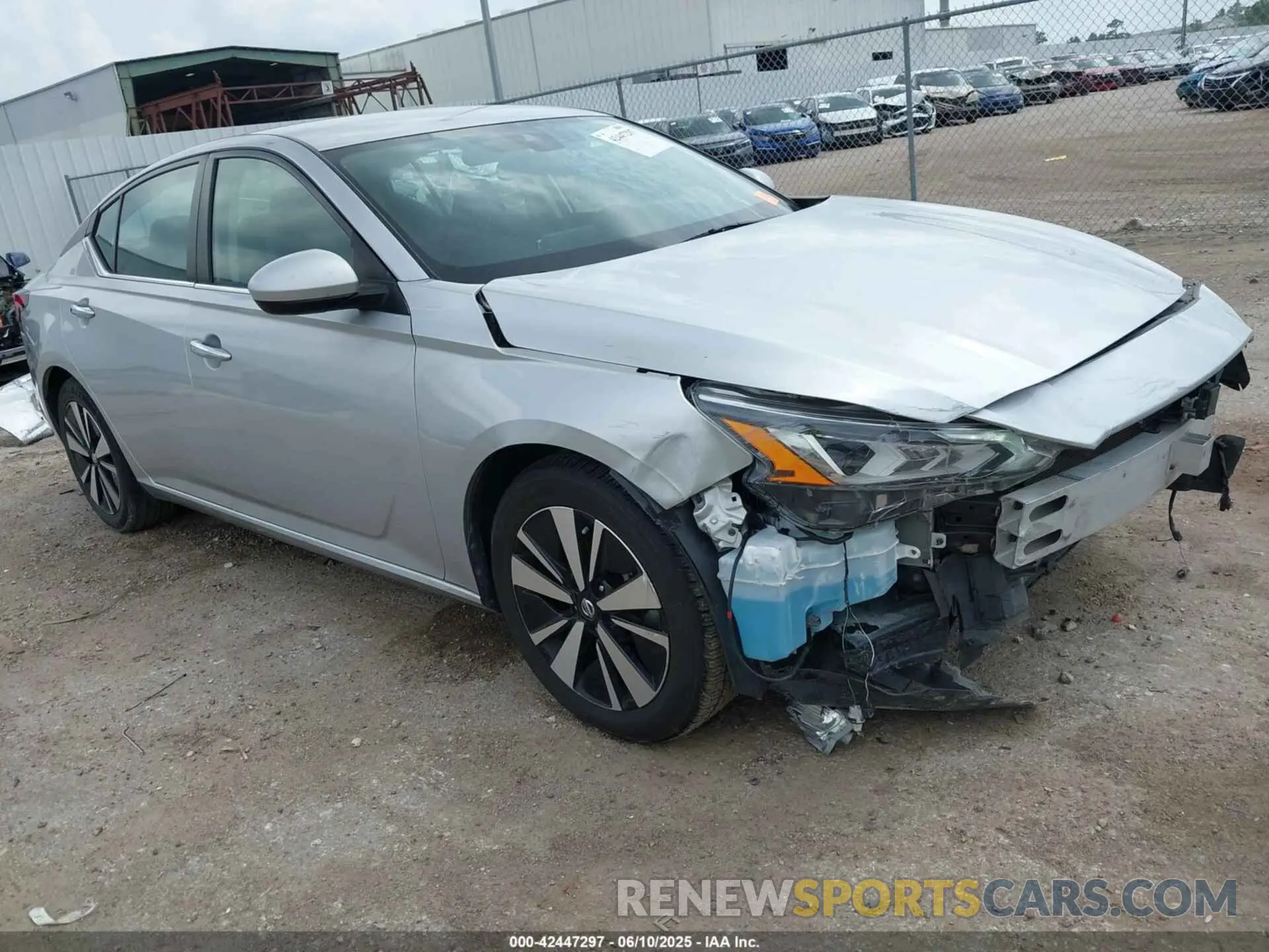 1 Photograph of a damaged car 1N4BL4DVXNN321072 NISSAN ALTIMA 2022