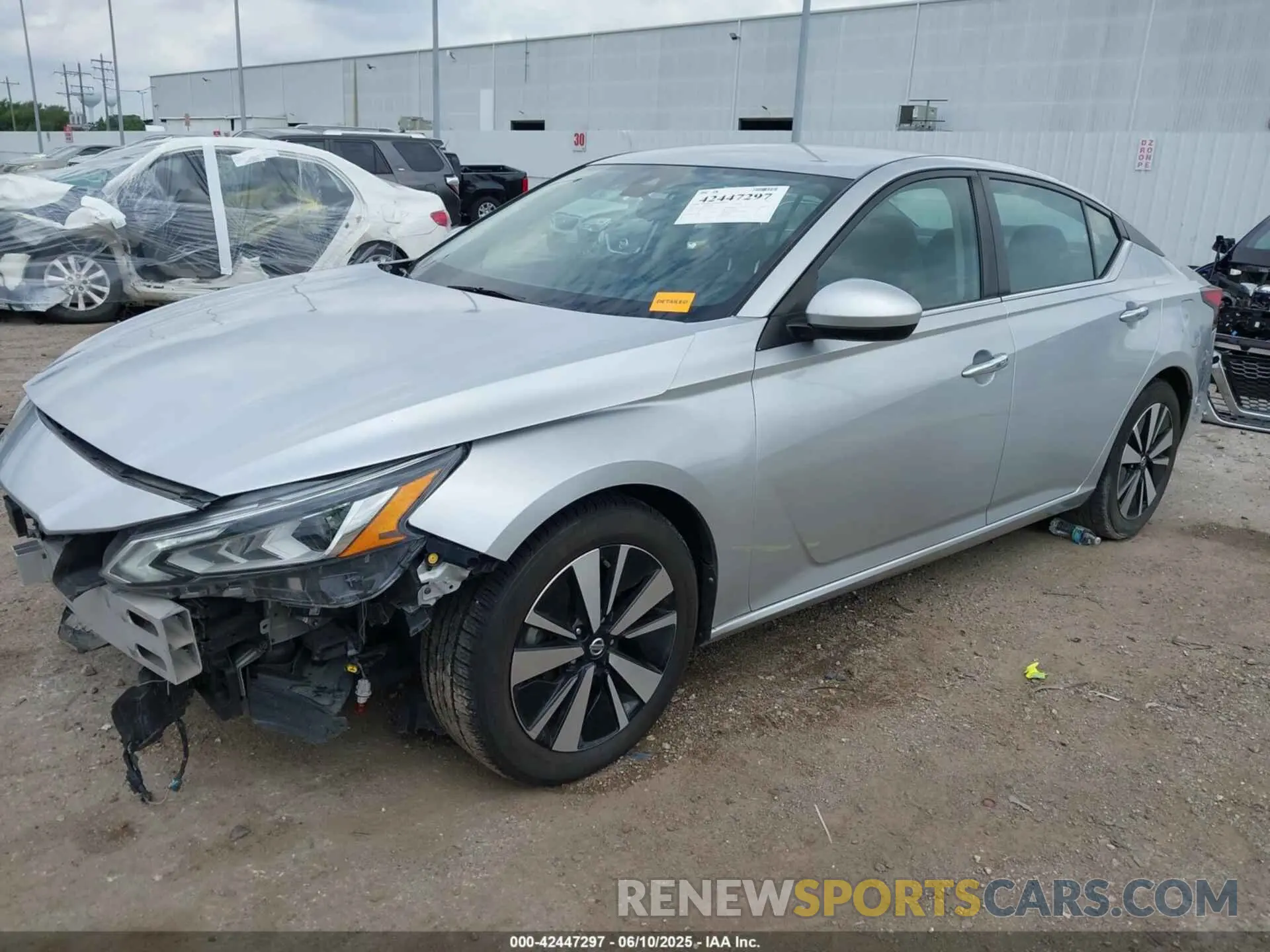 2 Photograph of a damaged car 1N4BL4DVXNN321072 NISSAN ALTIMA 2022
