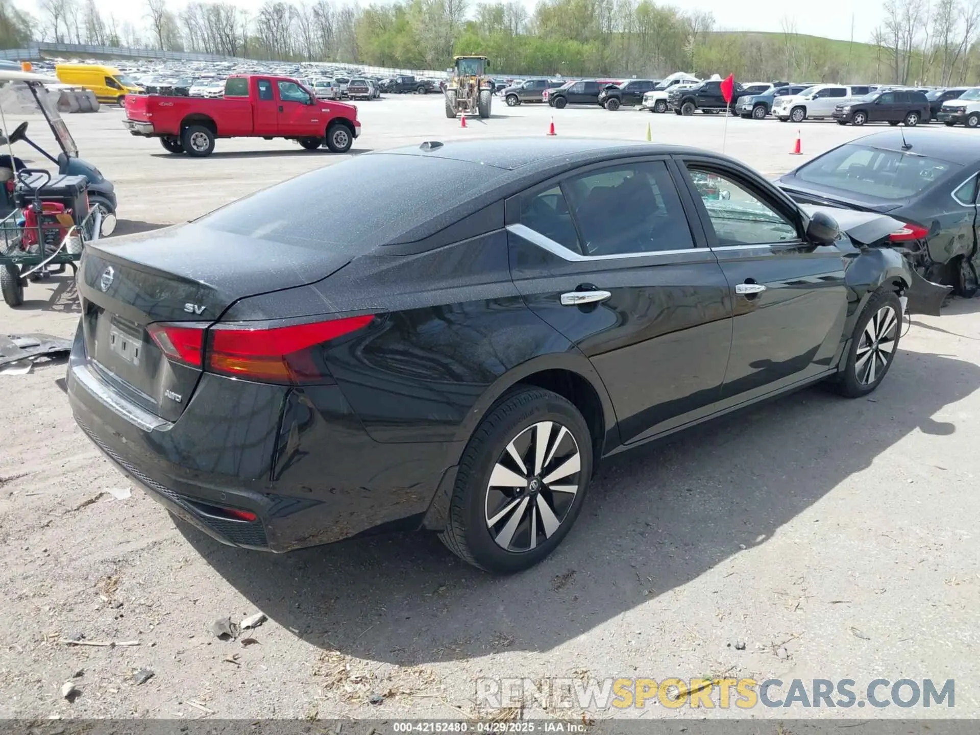 4 Photograph of a damaged car 1N4BL4DW5NN338435 NISSAN ALTIMA 2022
