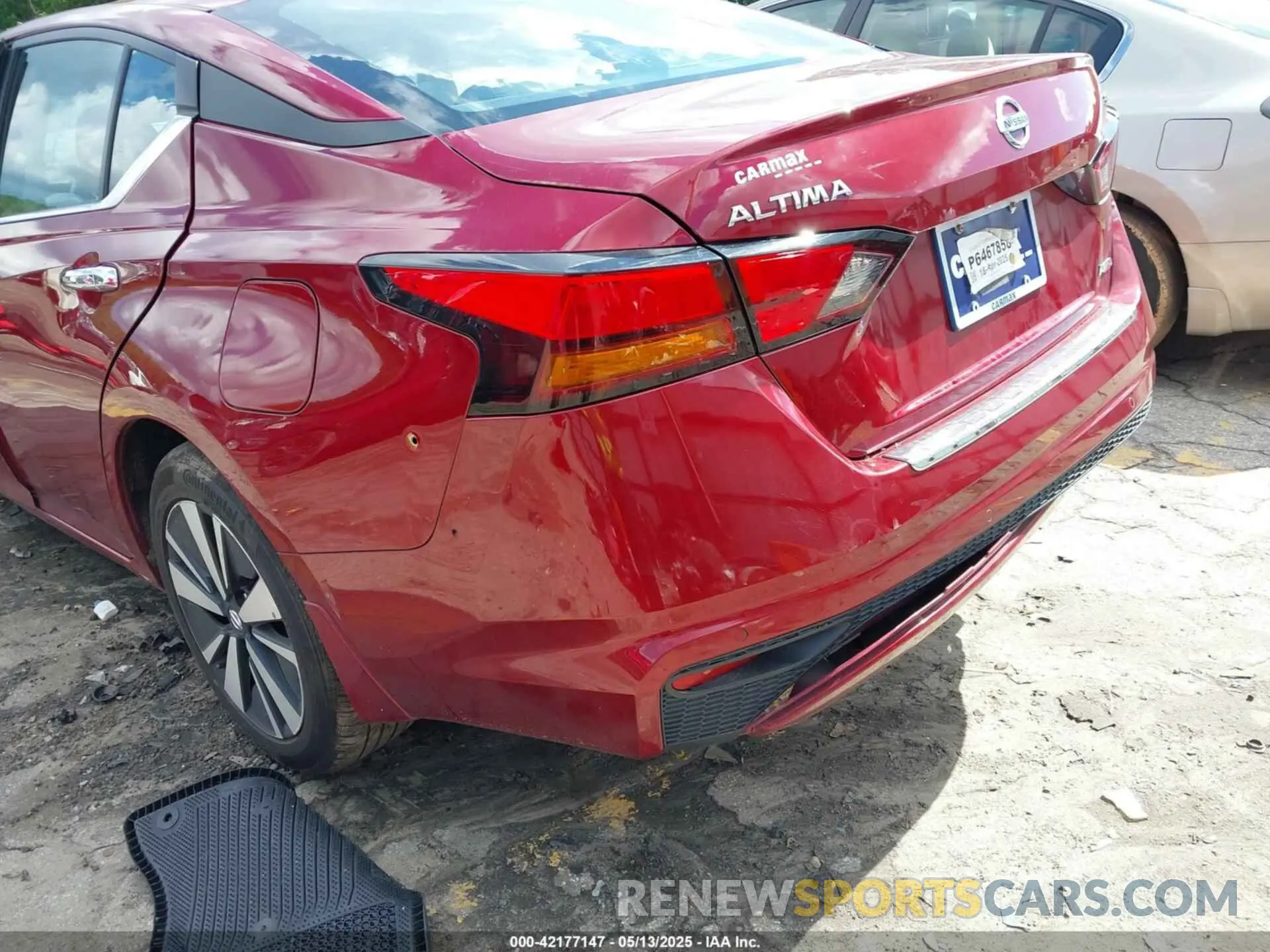 18 Photograph of a damaged car 1N4BL4DW6NN331865 NISSAN ALTIMA 2022